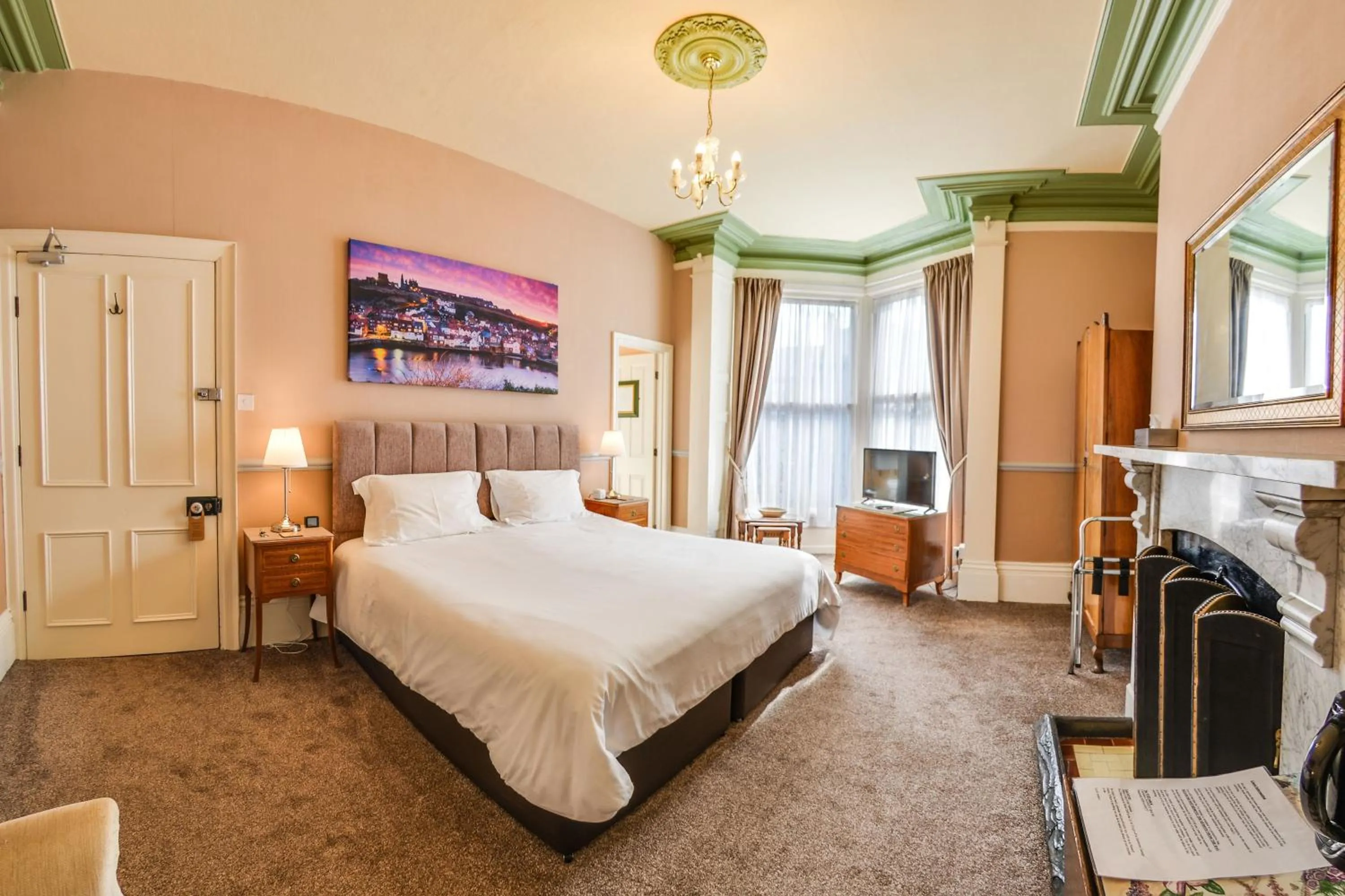 Photo of the whole room, Bed in Pannett House Bed & Breakfast, Beautiful Victorian residence