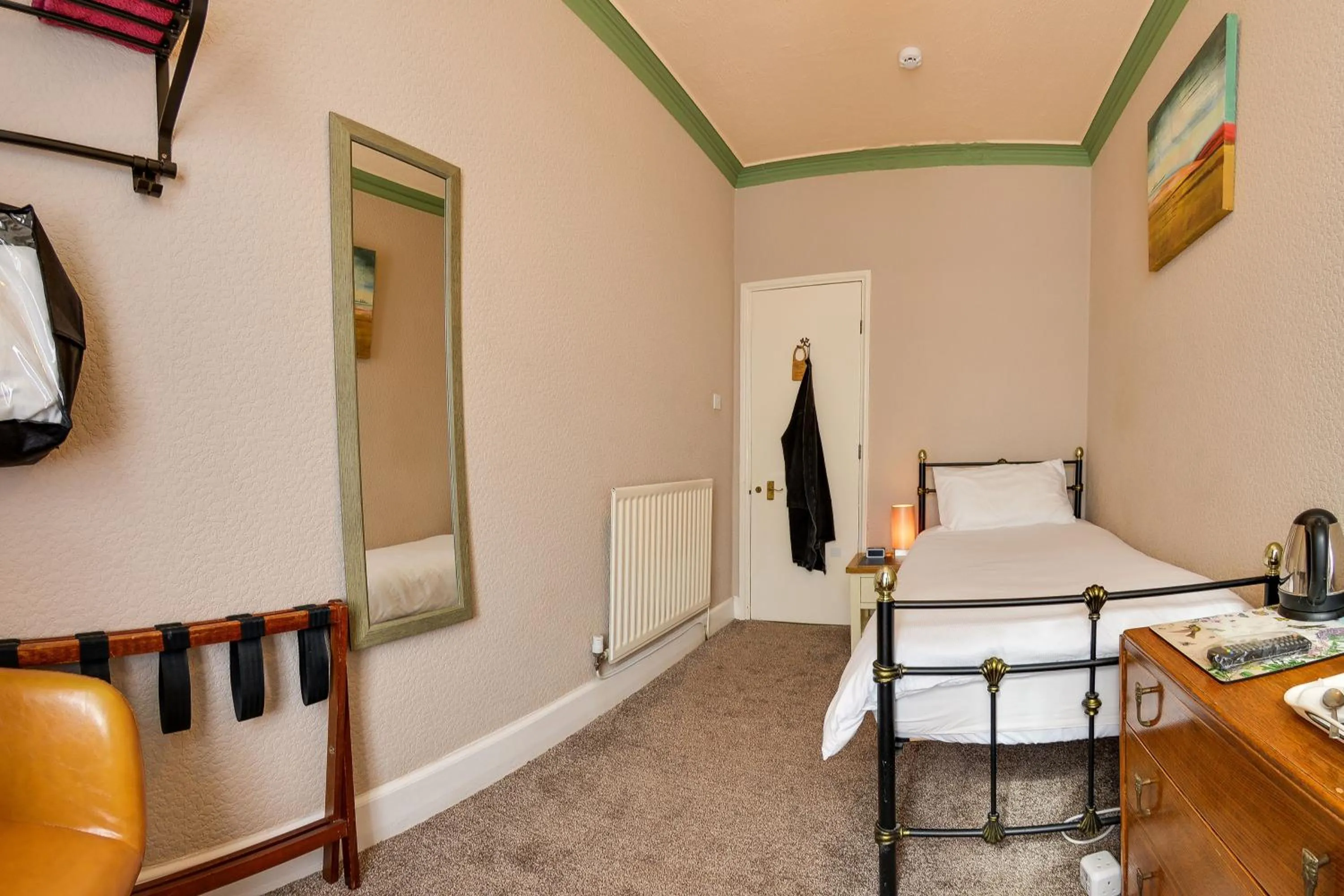 Photo of the whole room, Bed in Pannett House Bed & Breakfast, Beautiful Victorian residence