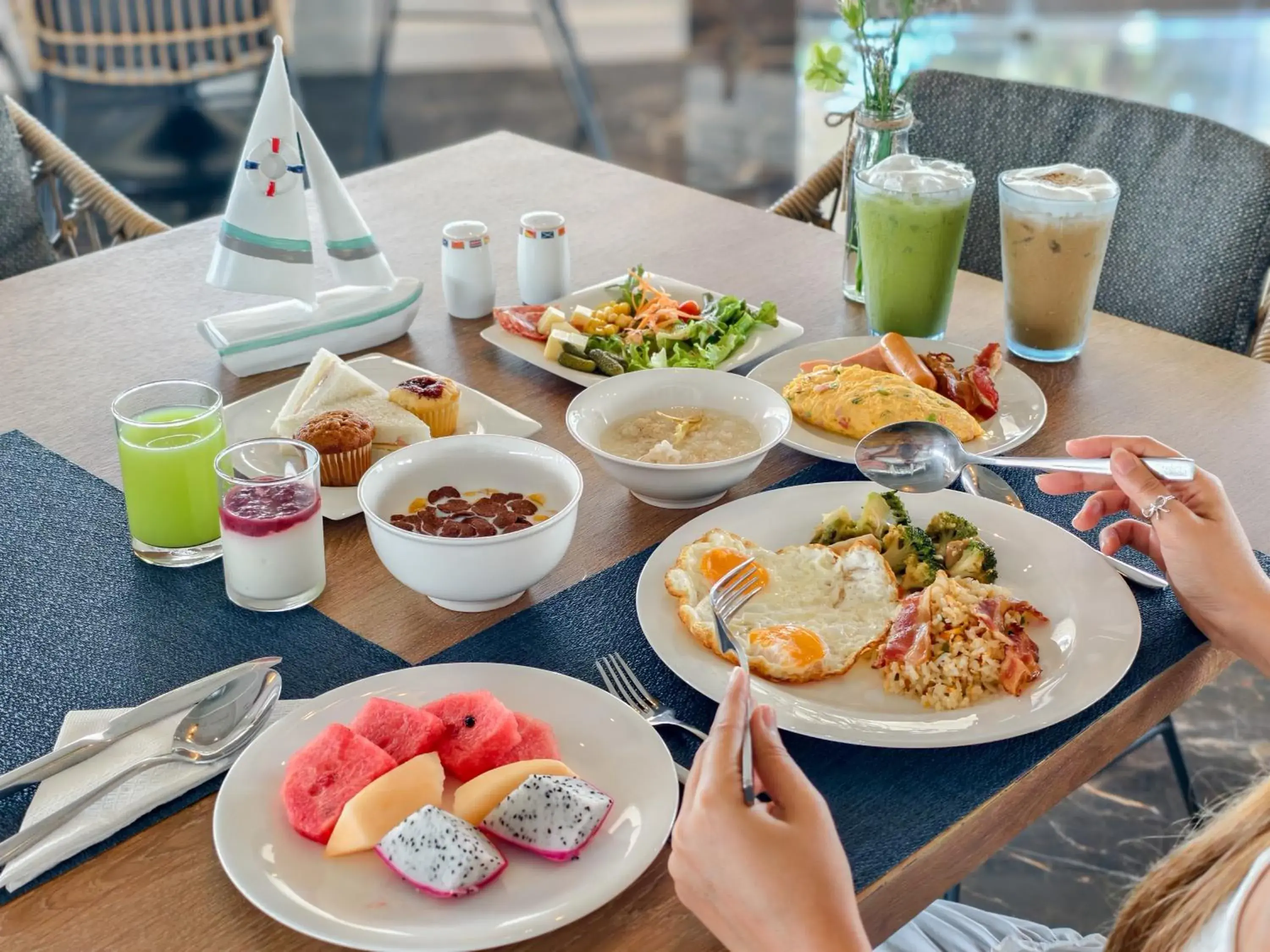 Restaurant/places to eat in Ocean Marina Resort Pattaya Jomtien Restaurant/places to eat in Ocean Marina Resort Pattaya Jomtien