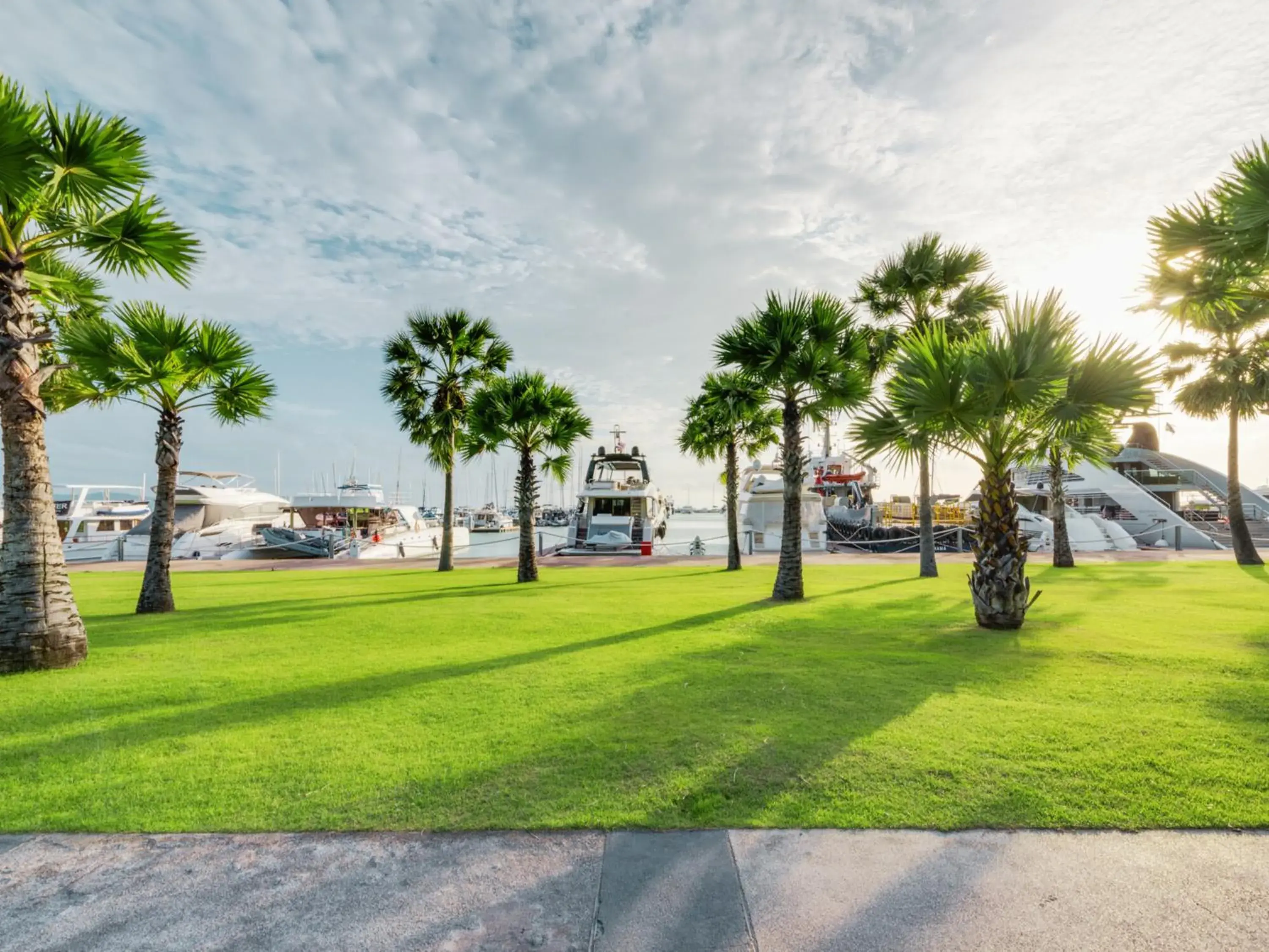 Nearby landmark in Ocean Marina Resort Pattaya Jomtien