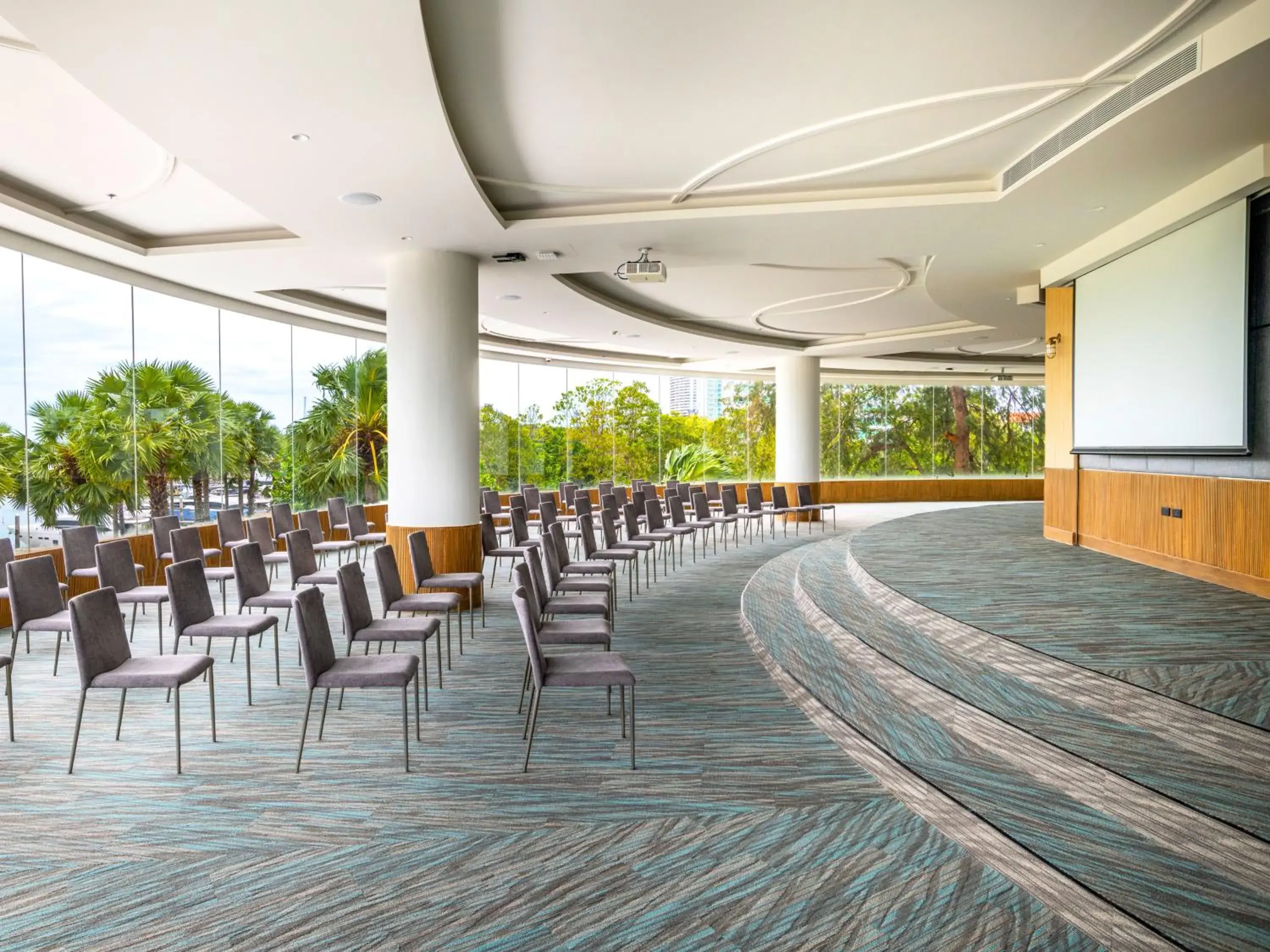 Meeting/conference room in Ocean Marina Resort Pattaya Jomtien