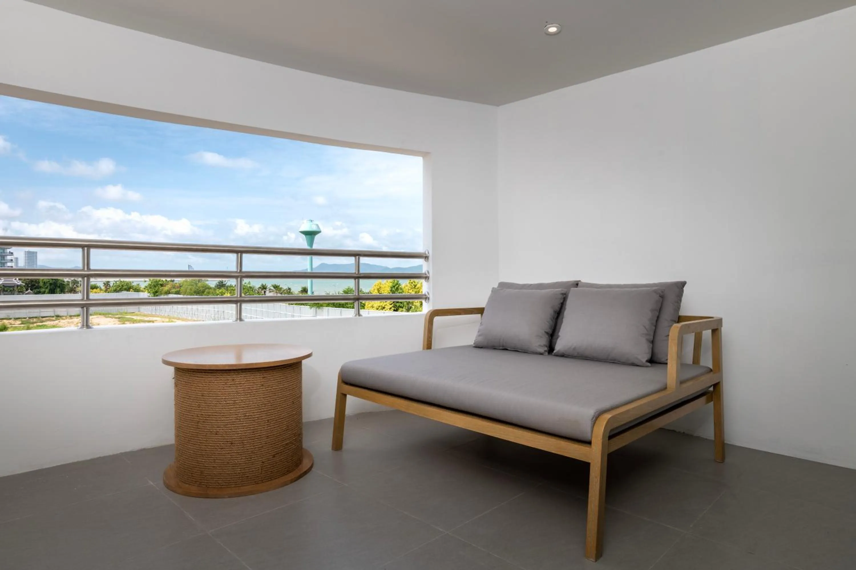 Balcony/Terrace in Ocean Marina Resort Pattaya Jomtien