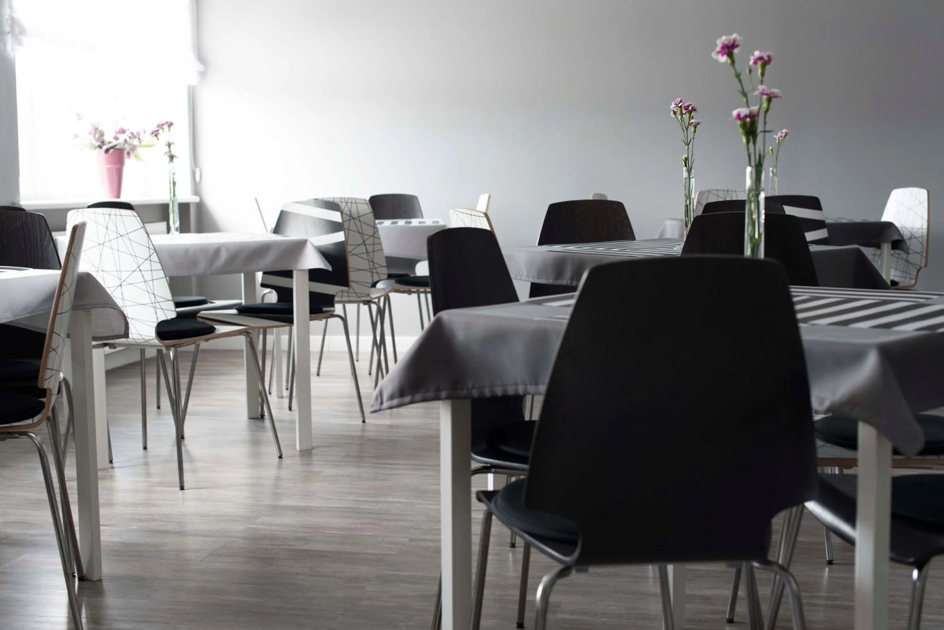 Communal kitchen in Hostel Azymut