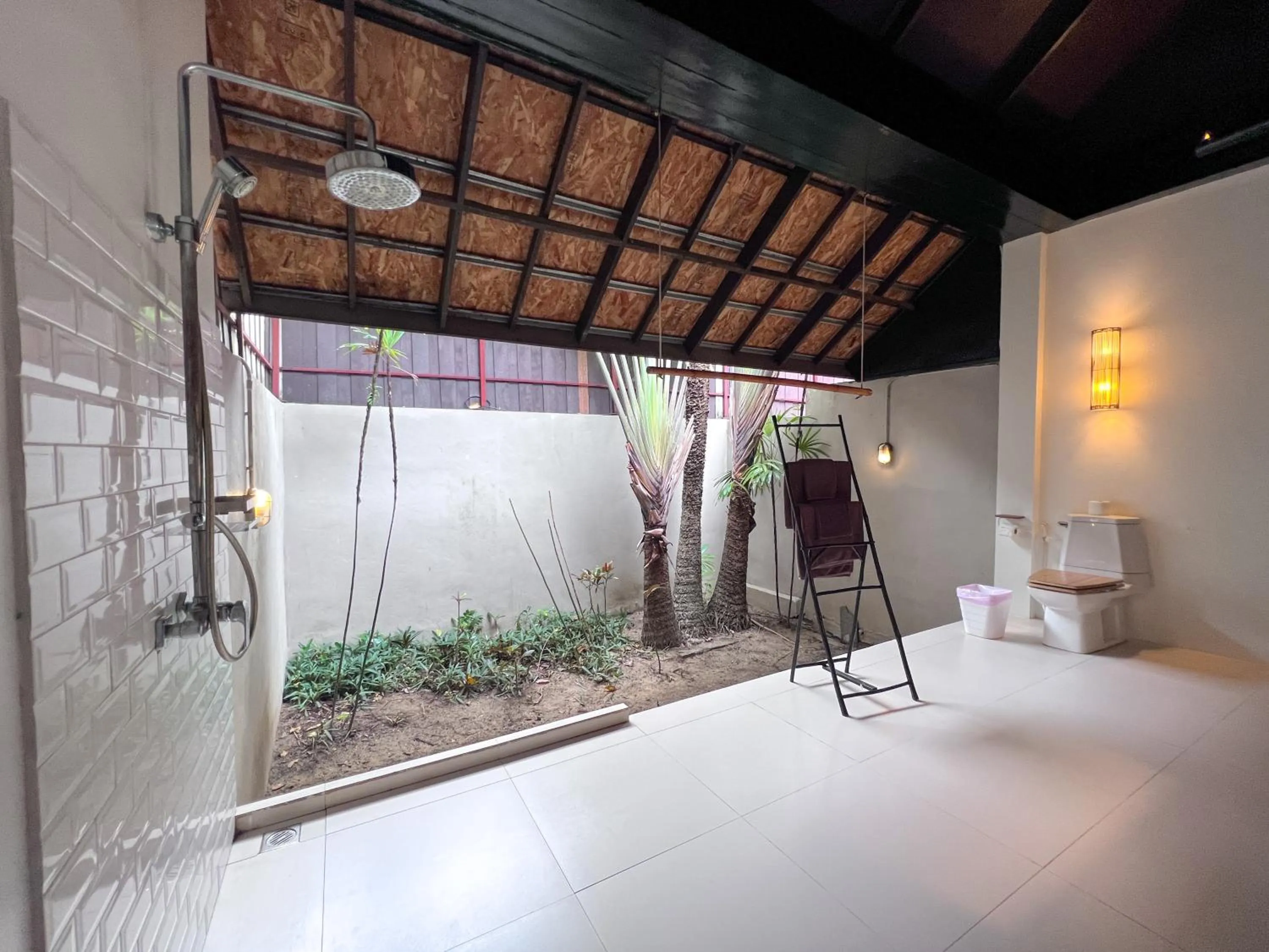 Shower in Sevenseas Resort Koh Kradan