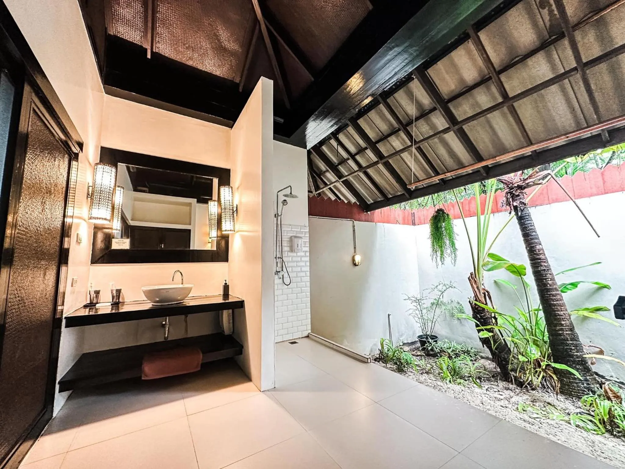 Bathroom in Sevenseas Resort Koh Kradan