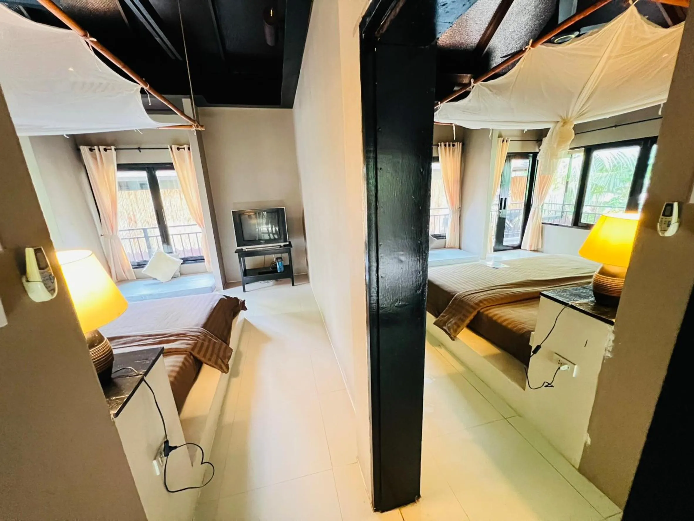 Bed in Sevenseas Resort Koh Kradan