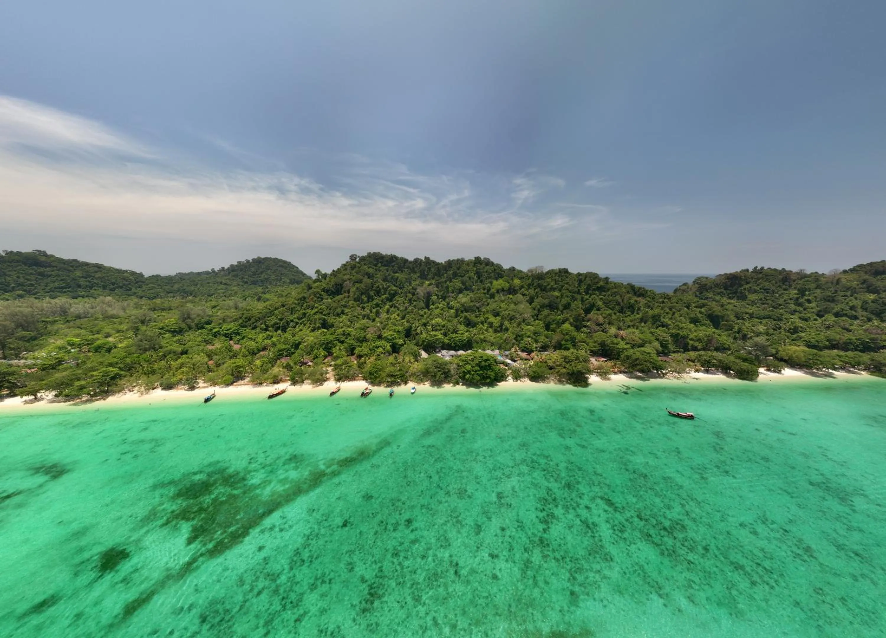 Beach in Sevenseas Resort Koh Kradan