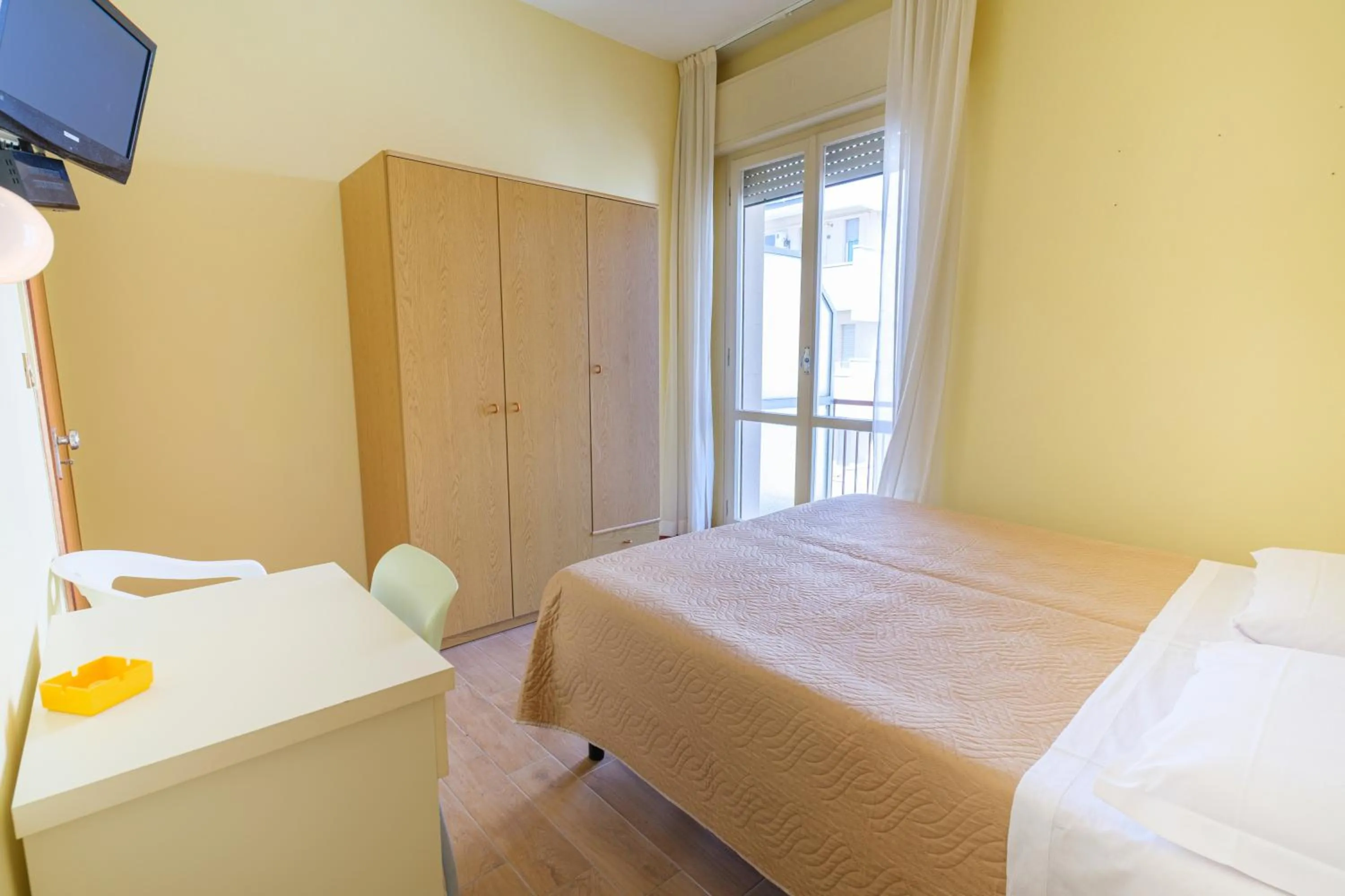 Bed in Only Room Hotel