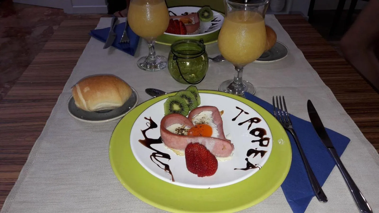 Buffet breakfast in B&B Vanity