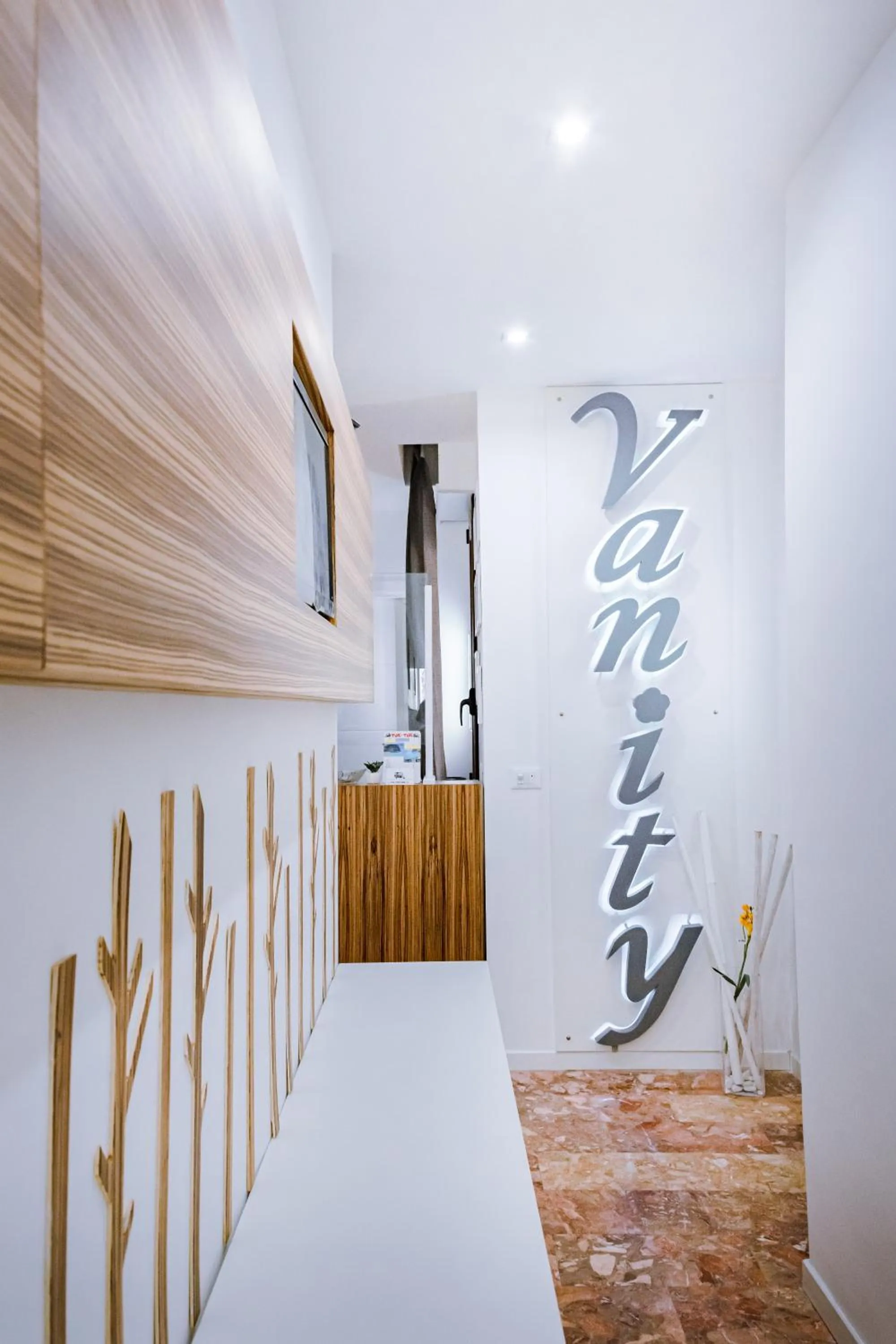 Decorative detail in B&B Vanity