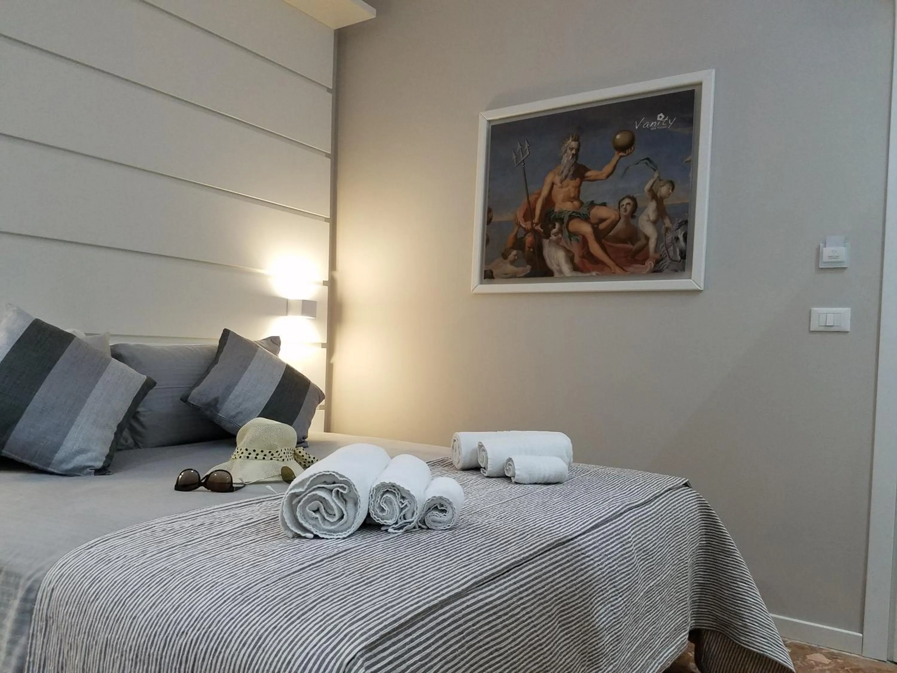 Bedroom, Bed in B&B Vanity