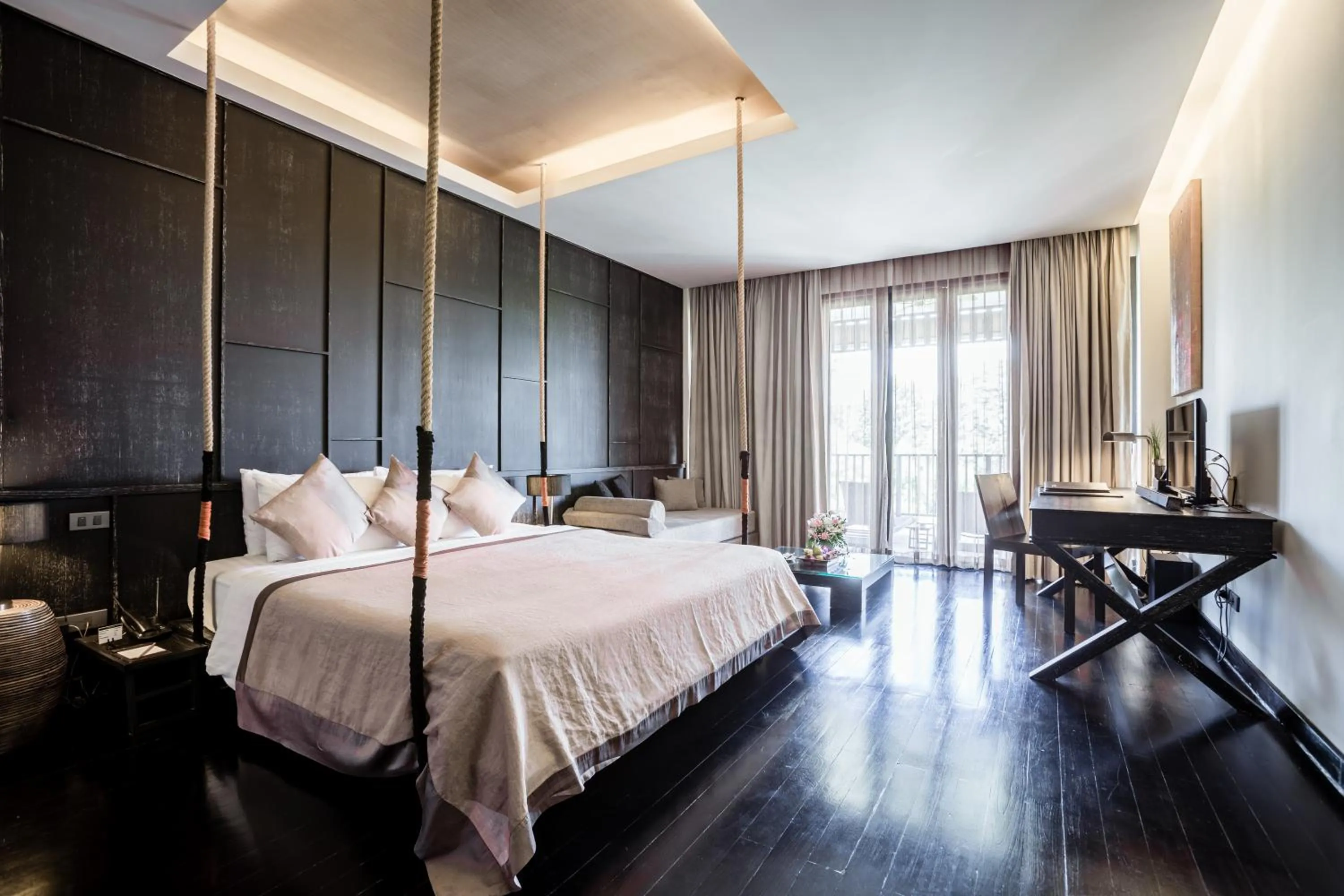 Bed in Aruntara Riverside Boutique Hotel