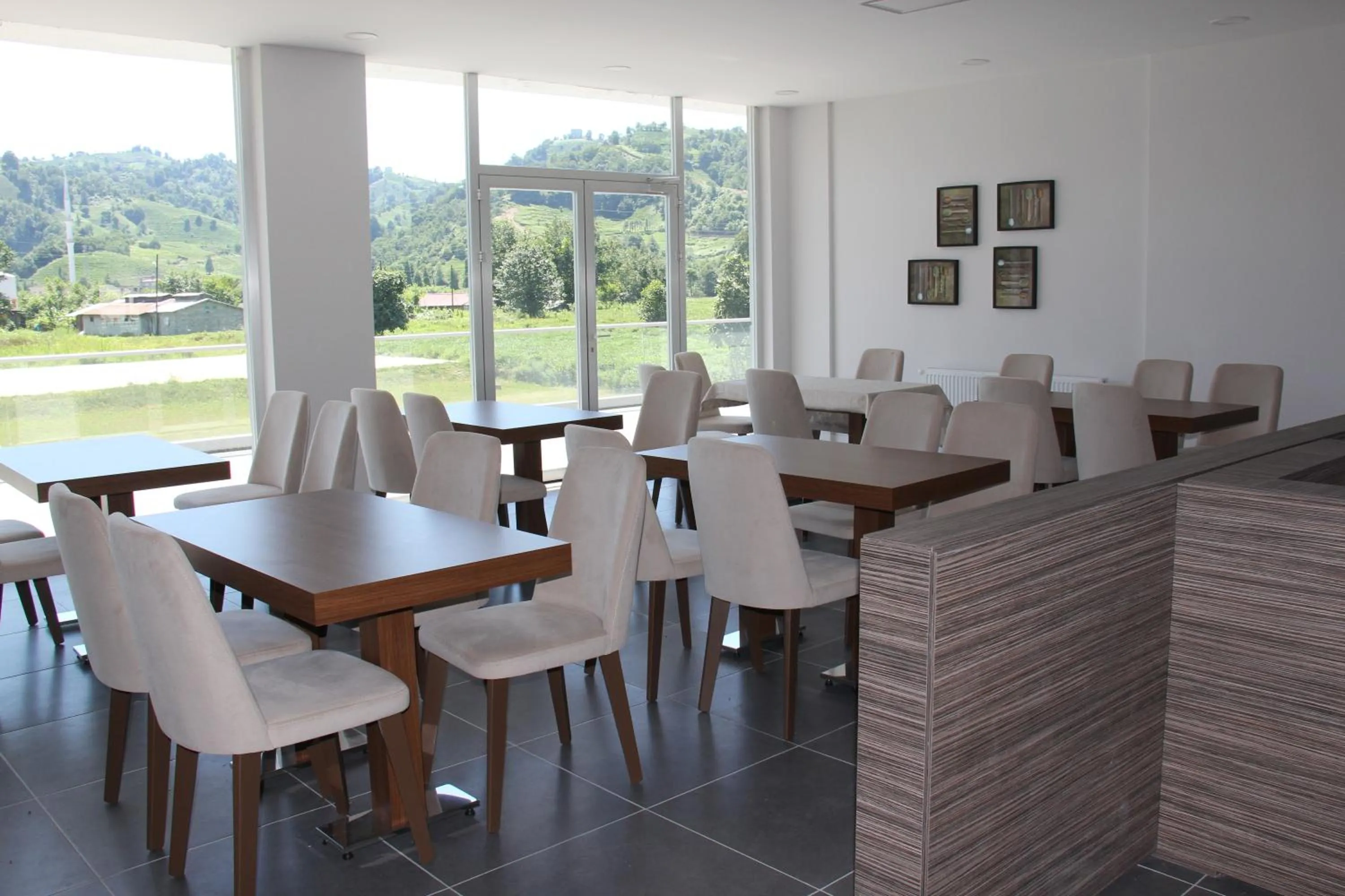 Restaurant/places to eat in Mori Sport Hotel