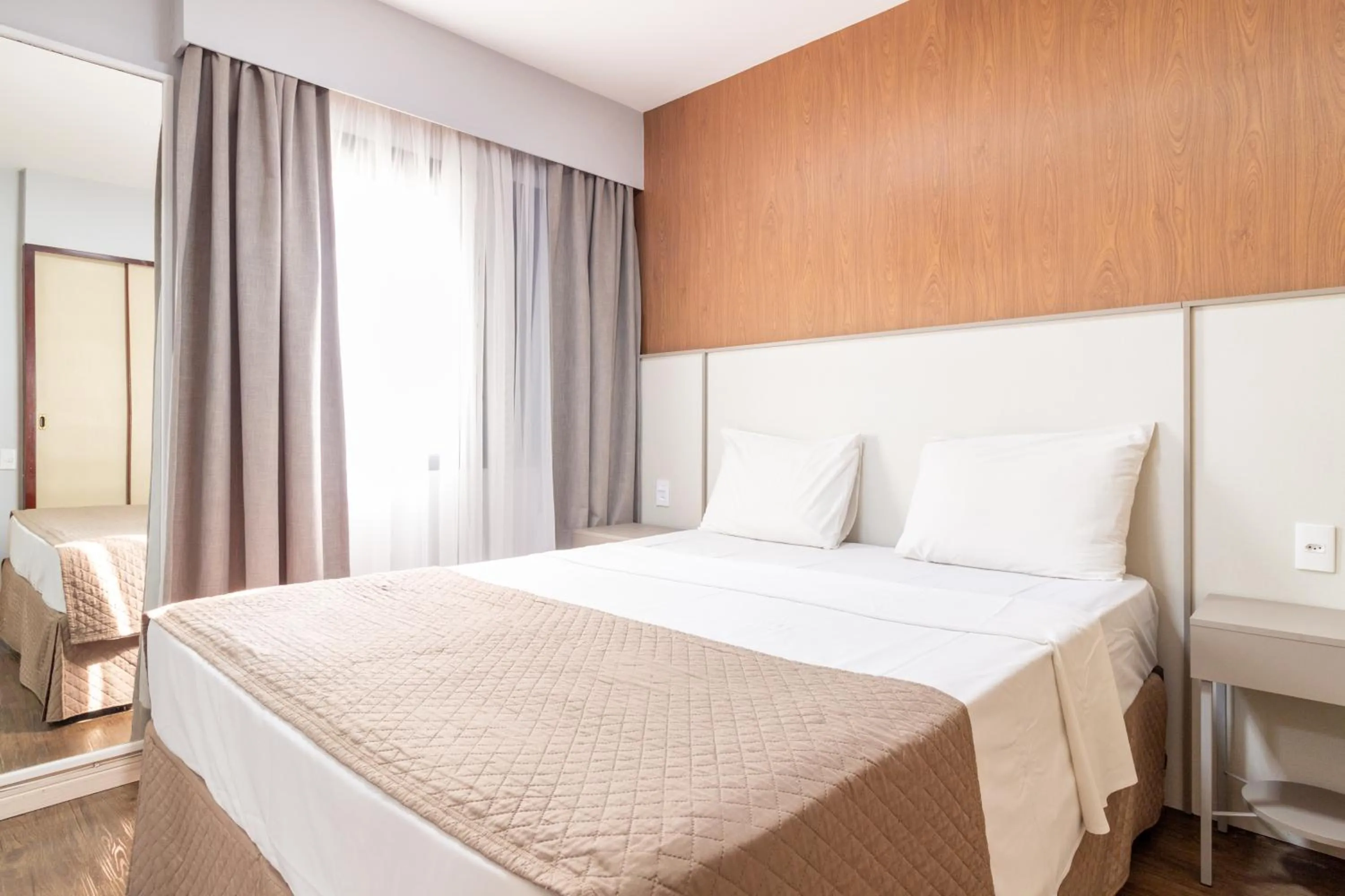 Bed in H4 Fortune Jardins