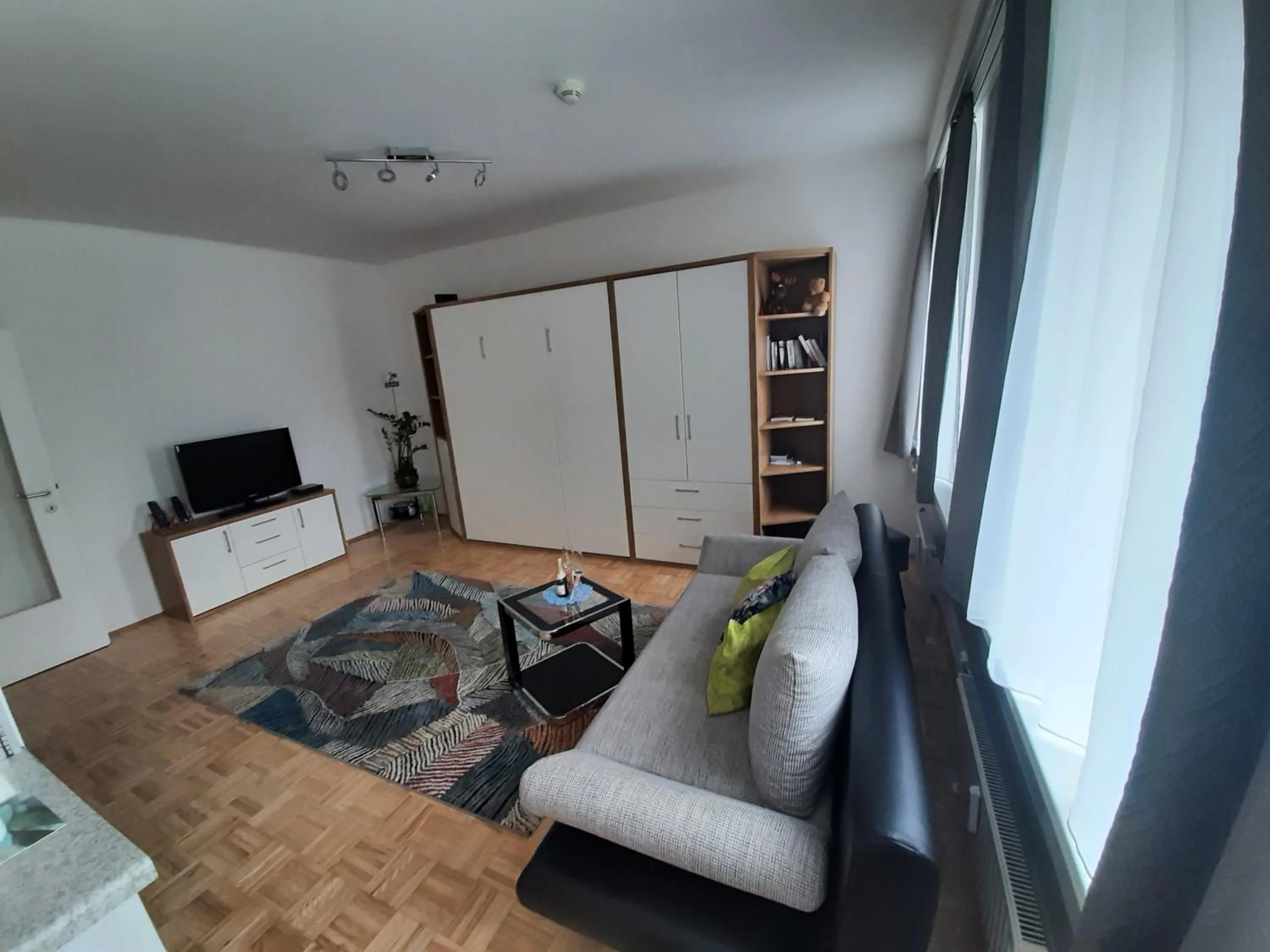 City Apartmentstudio mit Tiefgarage free parking
