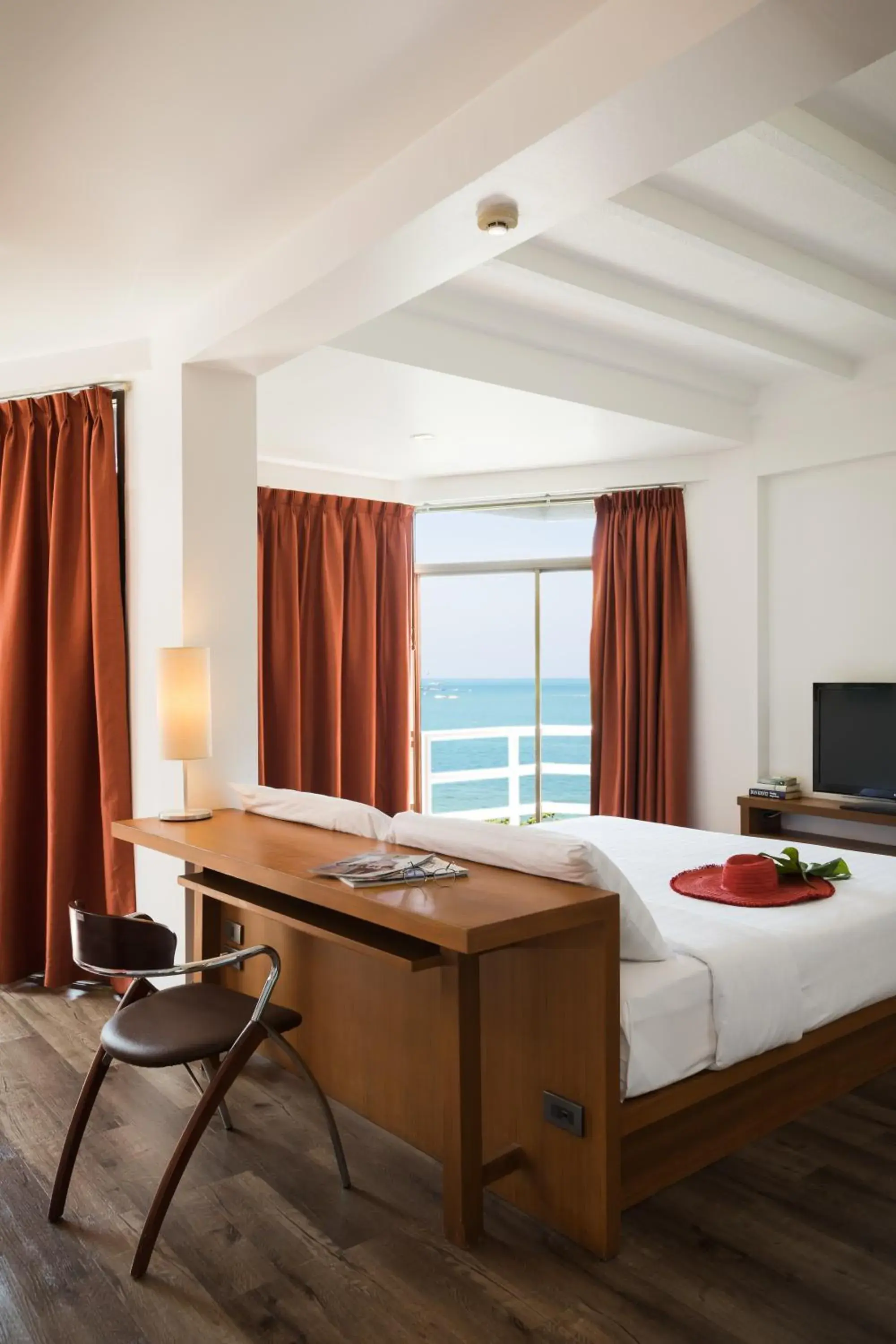 Photo of the whole room, Bed in Sandalay Resort Photo of the whole room, Bed in Sandalay Resort