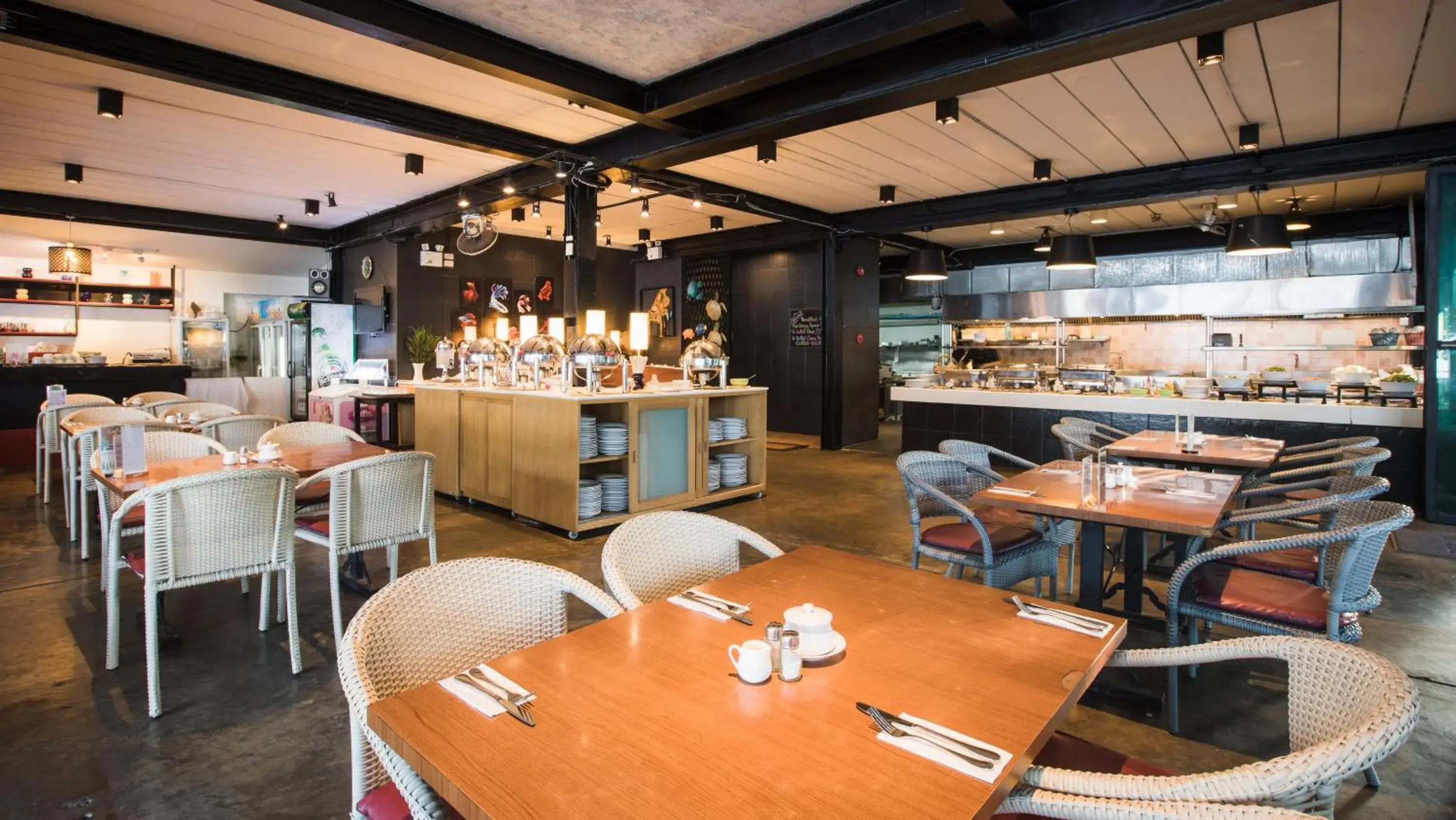 Restaurant/places to eat in Sandalay Resort Restaurant/places to eat in Sandalay Resort