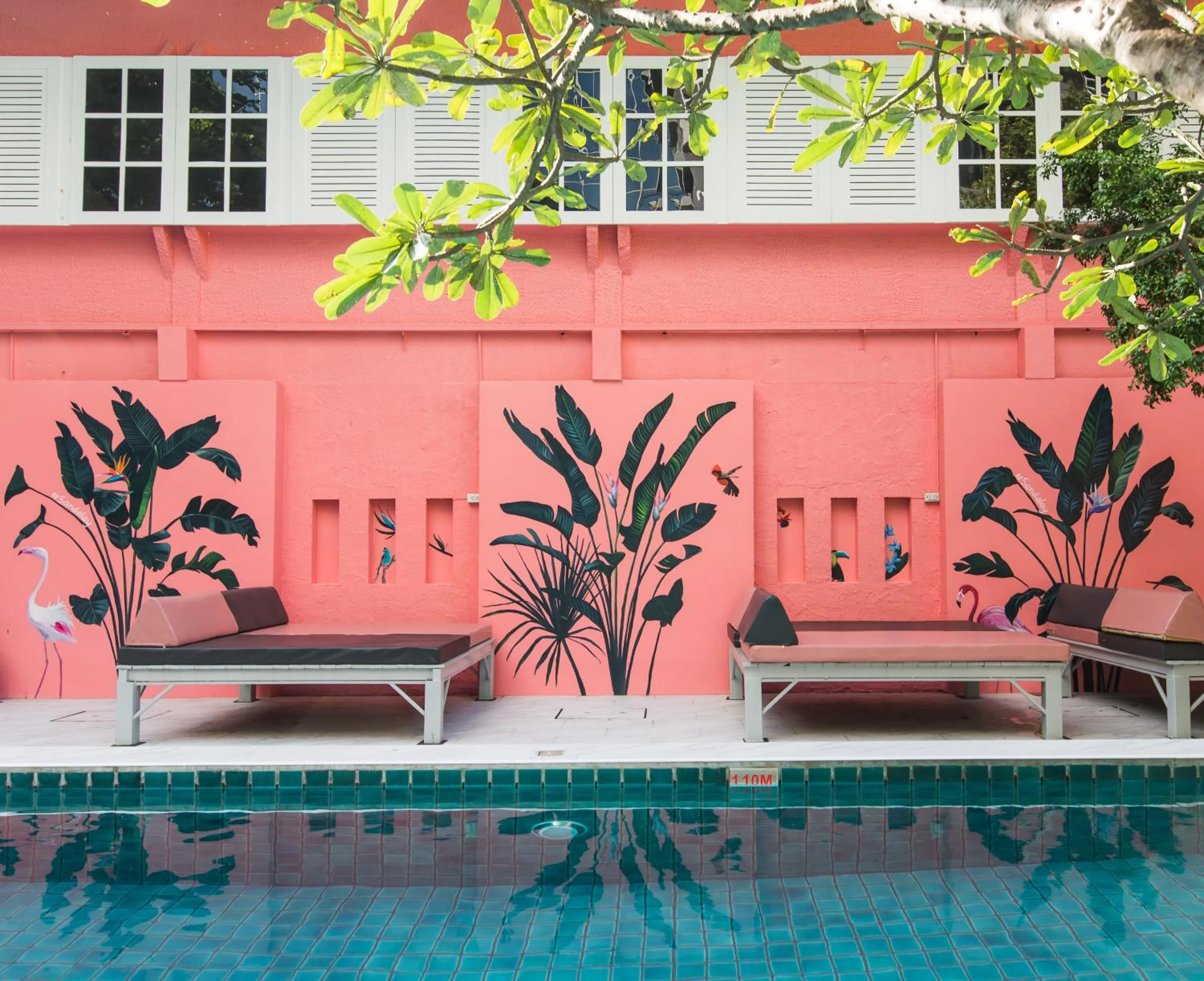 Swimming pool in Sandalay Resort