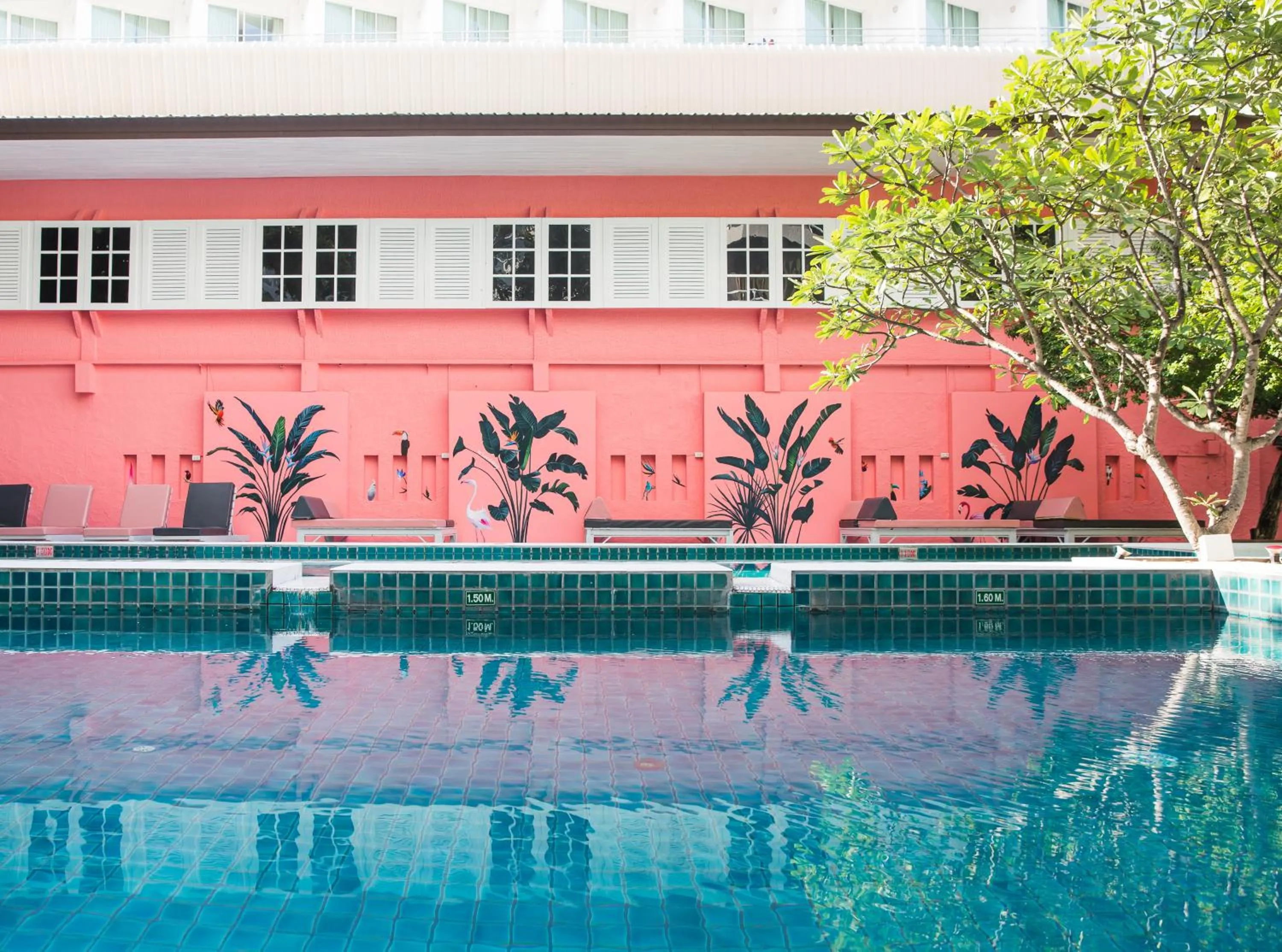 Swimming pool in Sandalay Resort