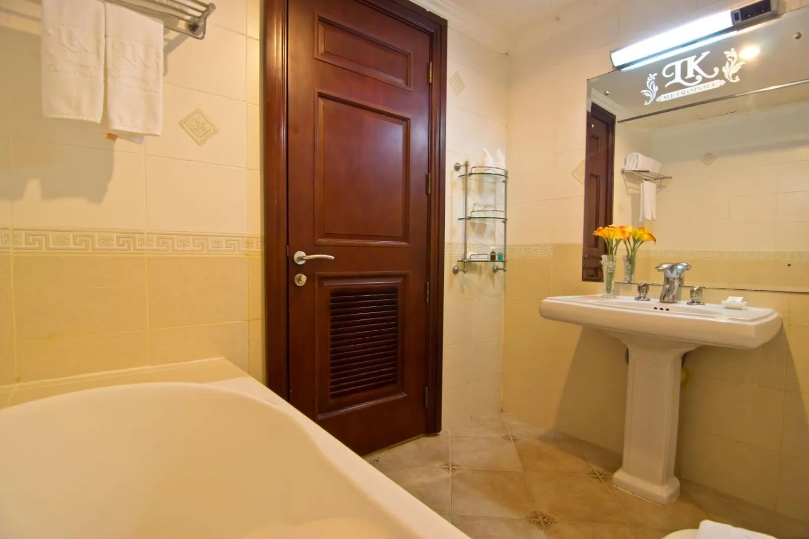 Shower in LK Metropole