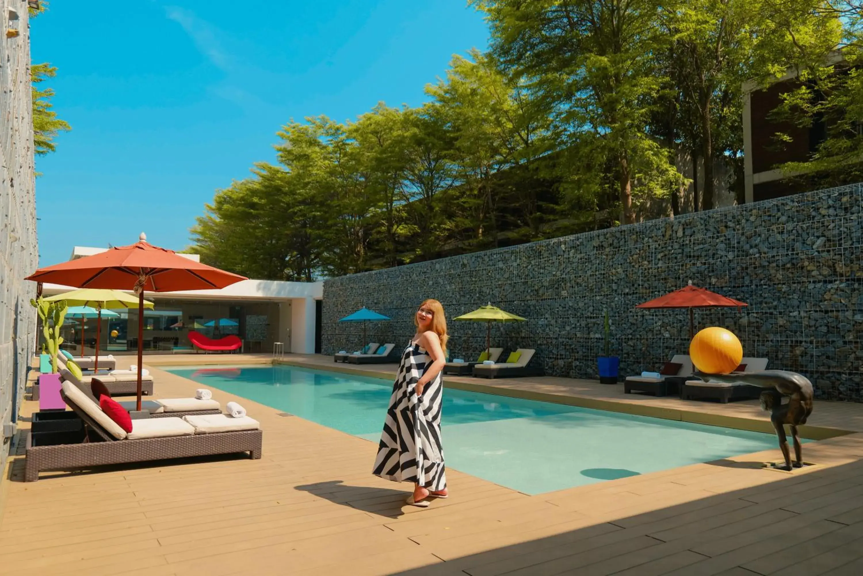 Swimming pool in SO/ Sofitel Hua Hin Swimming pool in SO/ Sofitel Hua Hin