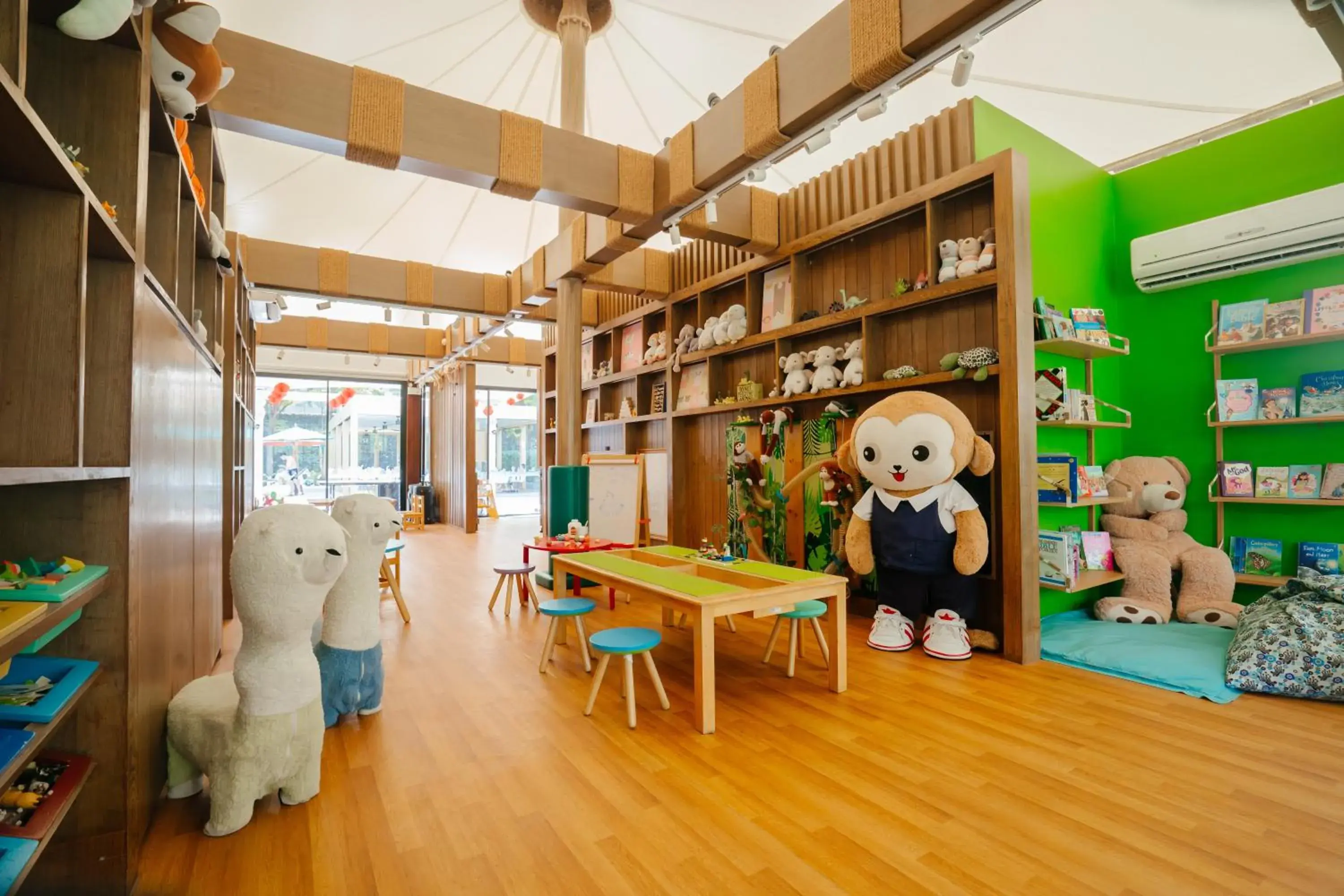 Property building in SO/ Sofitel Hua Hin Property building in SO/ Sofitel Hua Hin