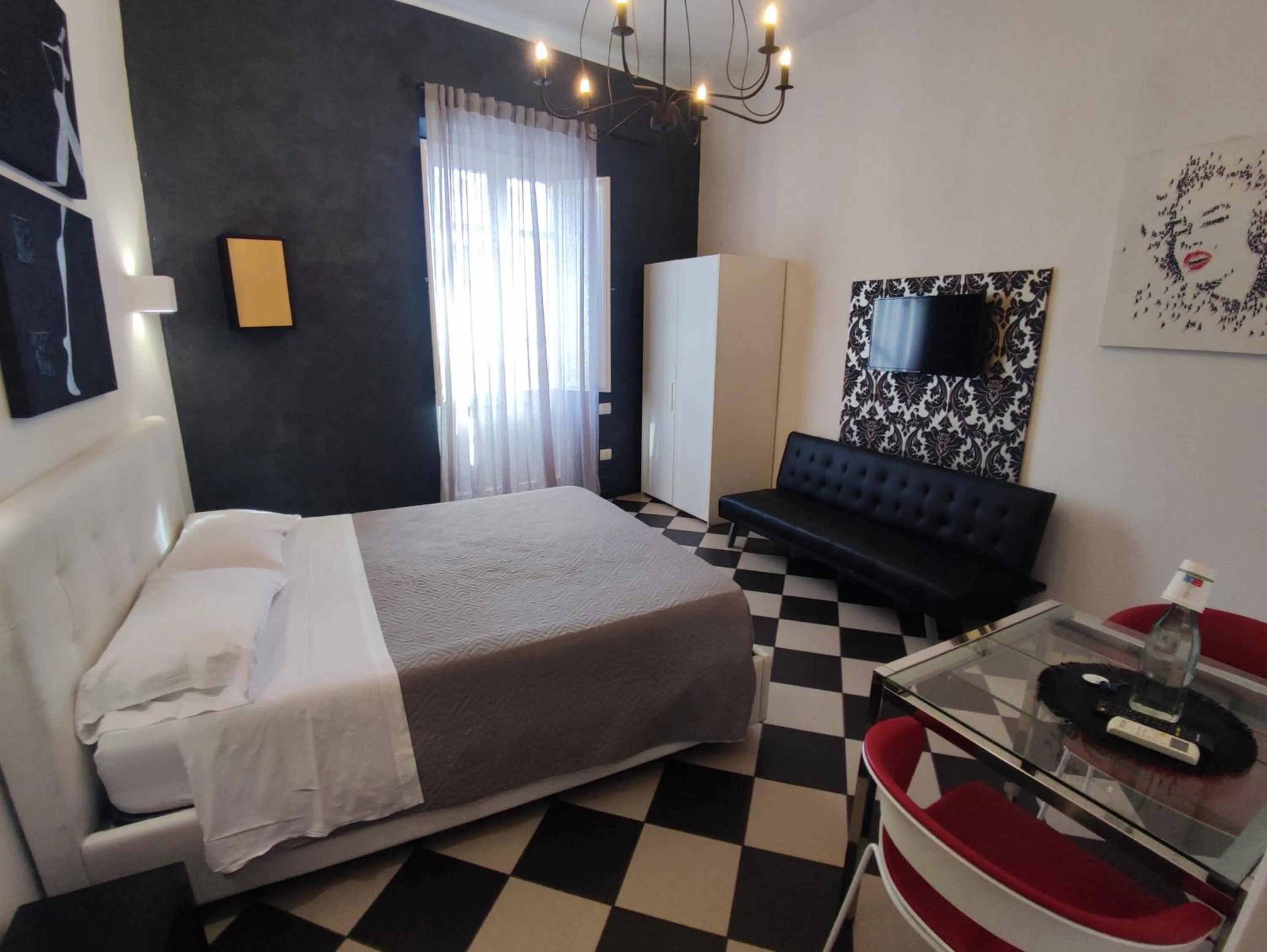 Photo of the whole room, Bed in Manì Rooms