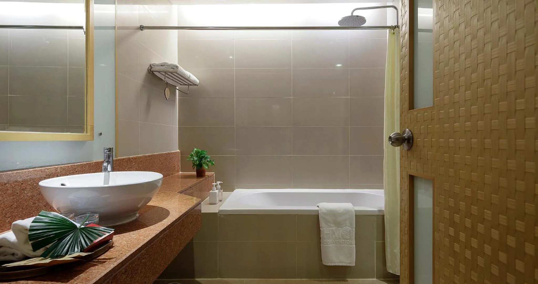 Bathroom in Grand Richmond Stylish Convention Hotel