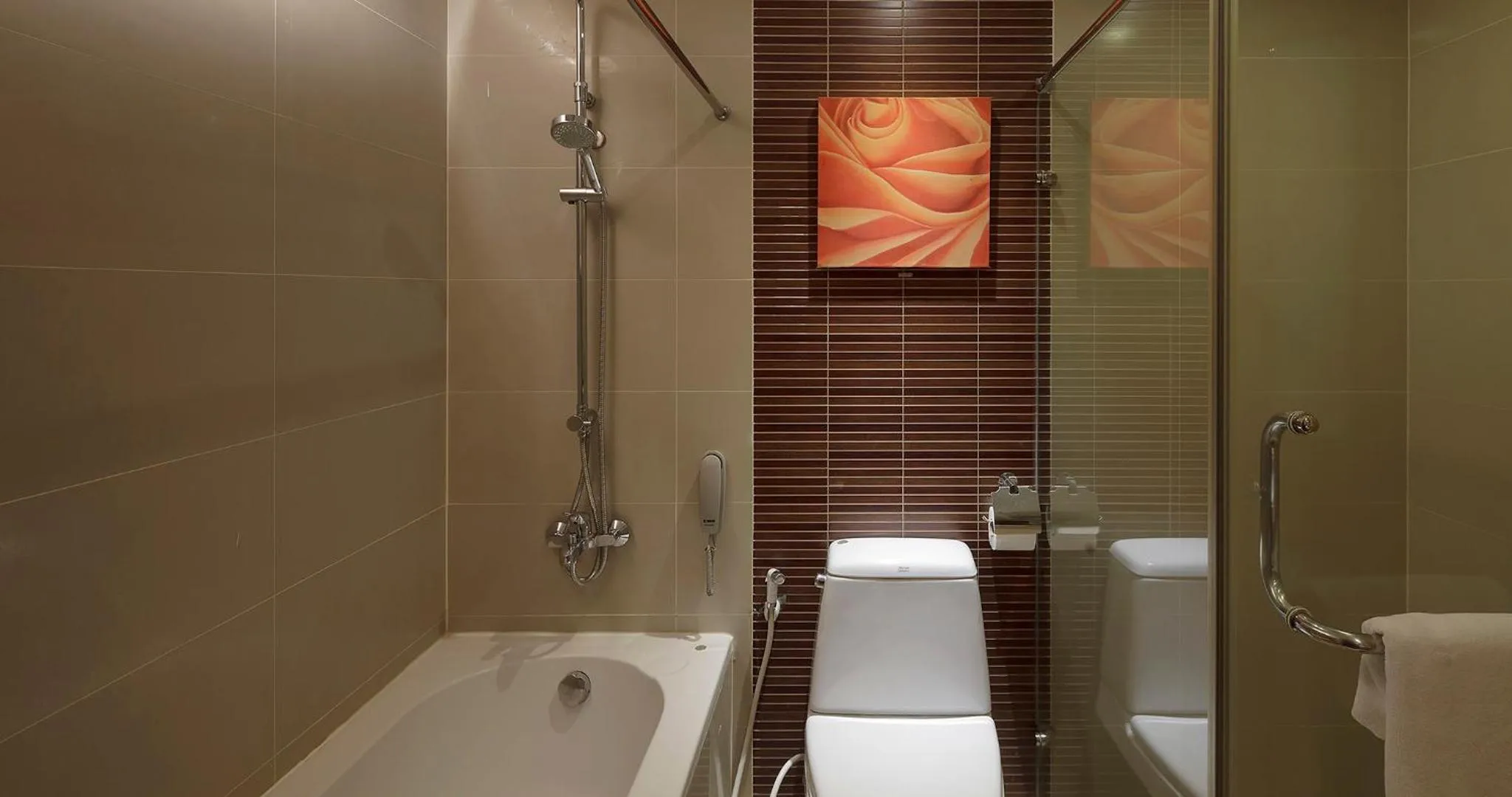 Bathroom in Grand Richmond Stylish Convention Hotel