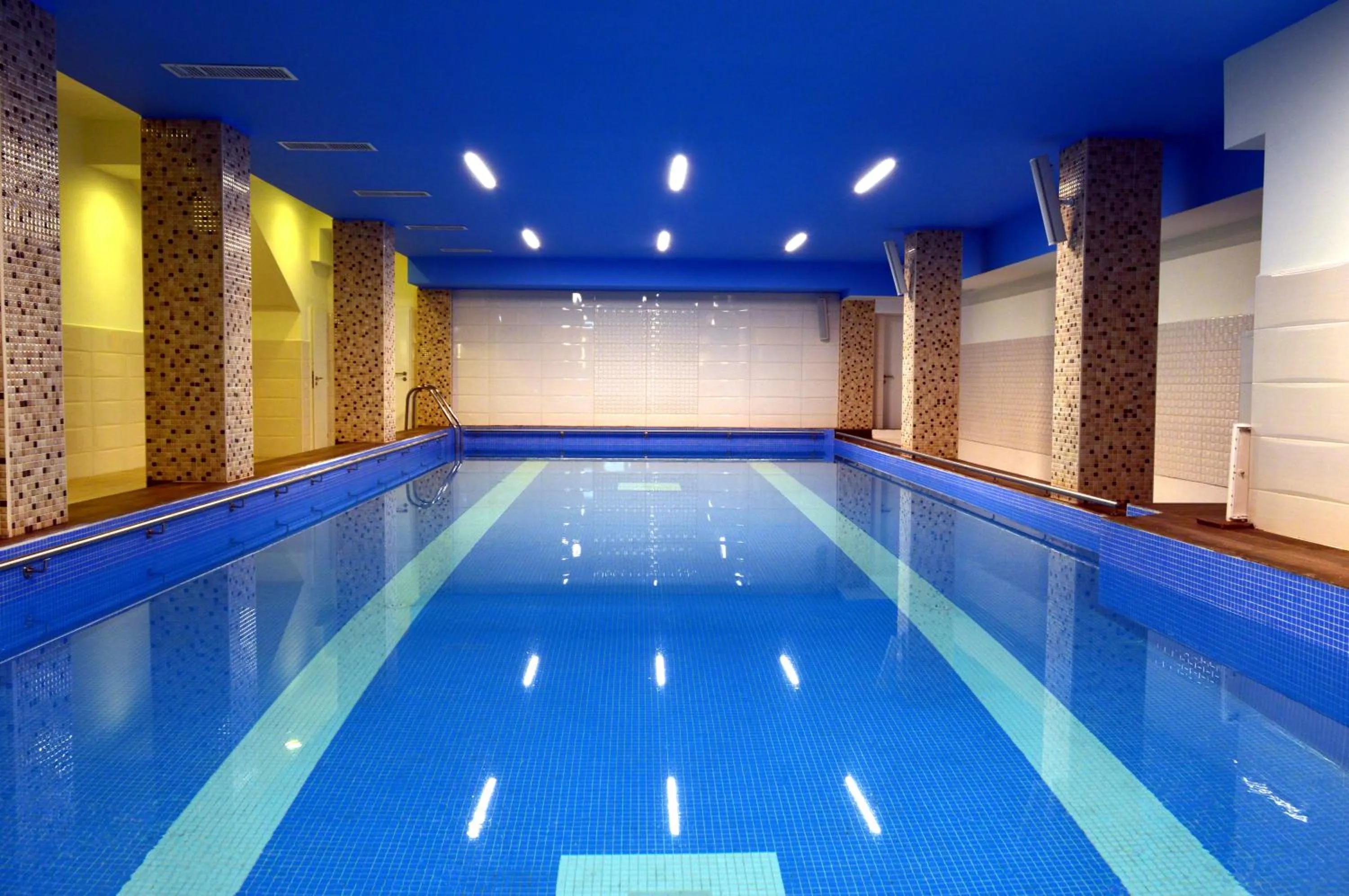Swimming pool in Salis Hotel & Medical Spa