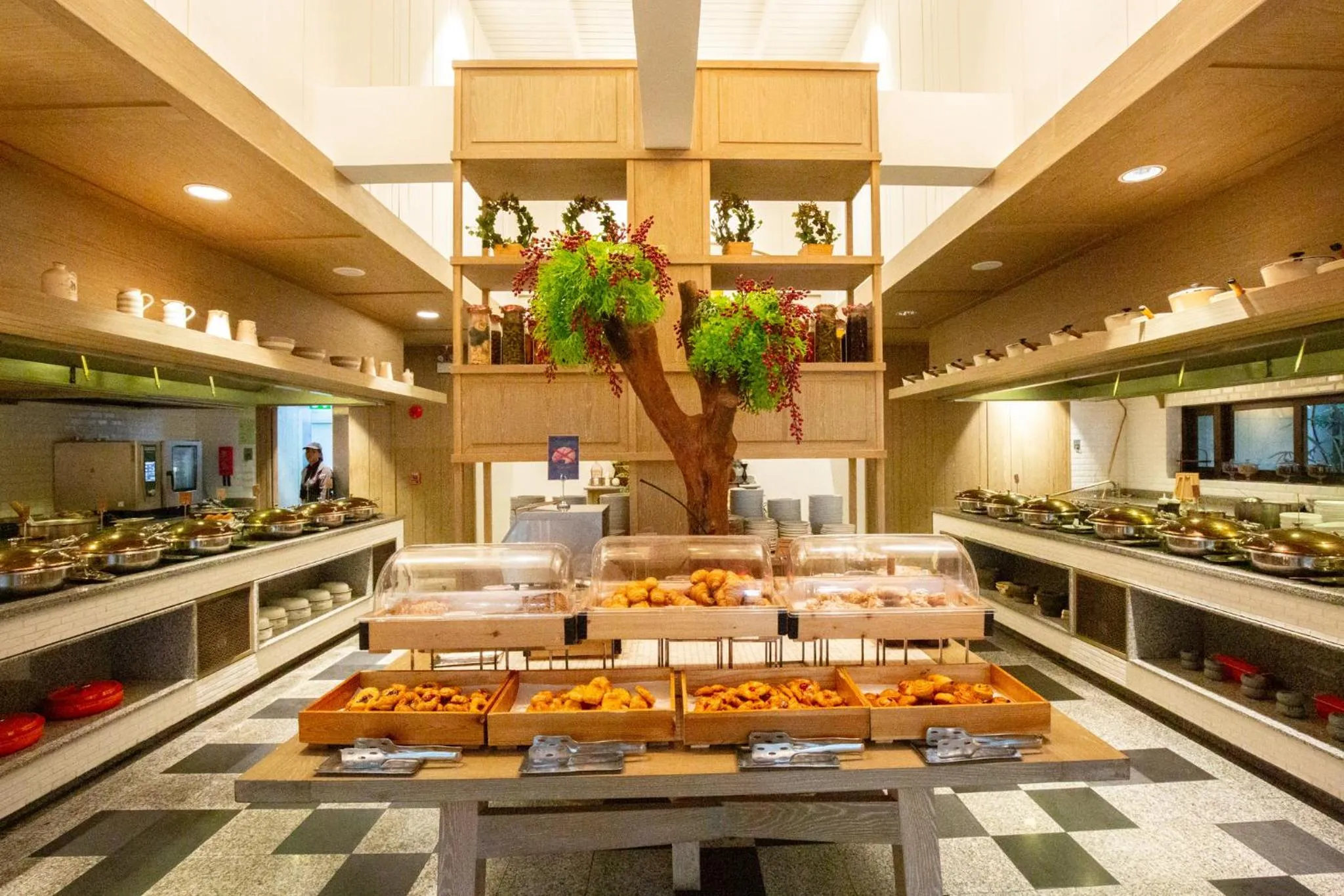 Breakfast in Woodlands Hotel and Resort Pattaya