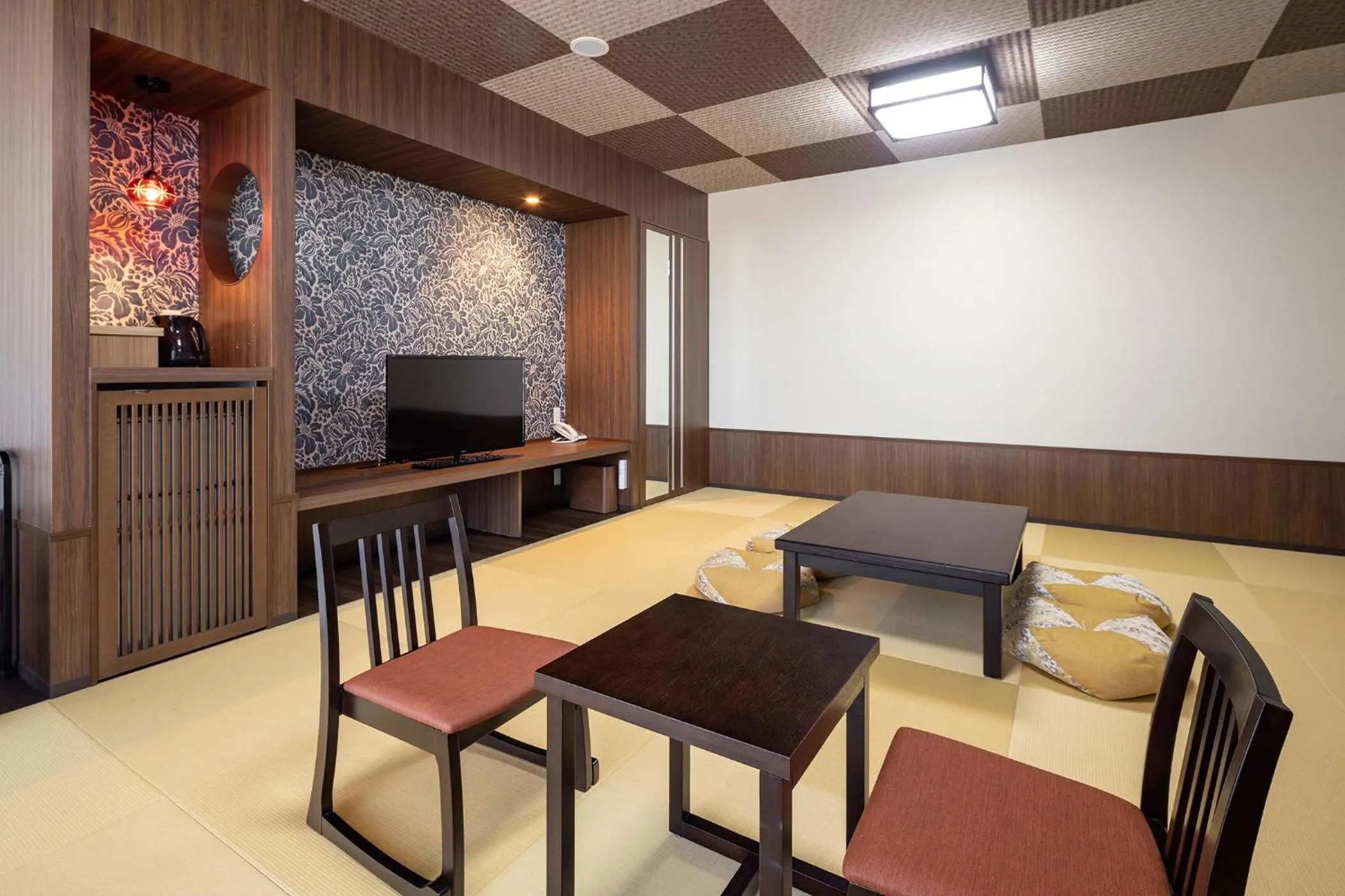 Photo of the whole room in Ooedo Onsen Monogatari Amakusa Hotel Kameya