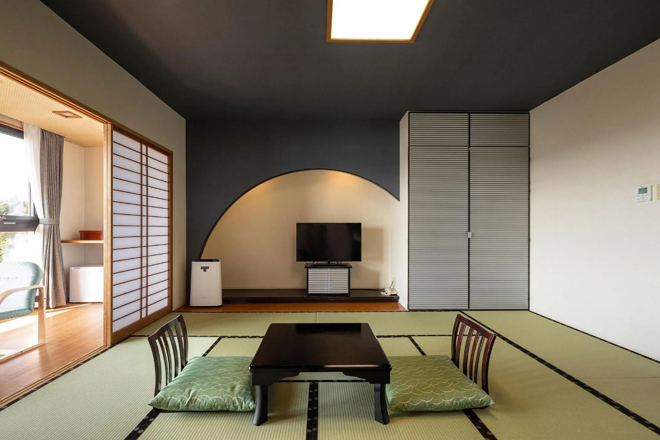 Photo of the whole room in Ooedo Onsen Monogatari Amakusa Hotel Kameya