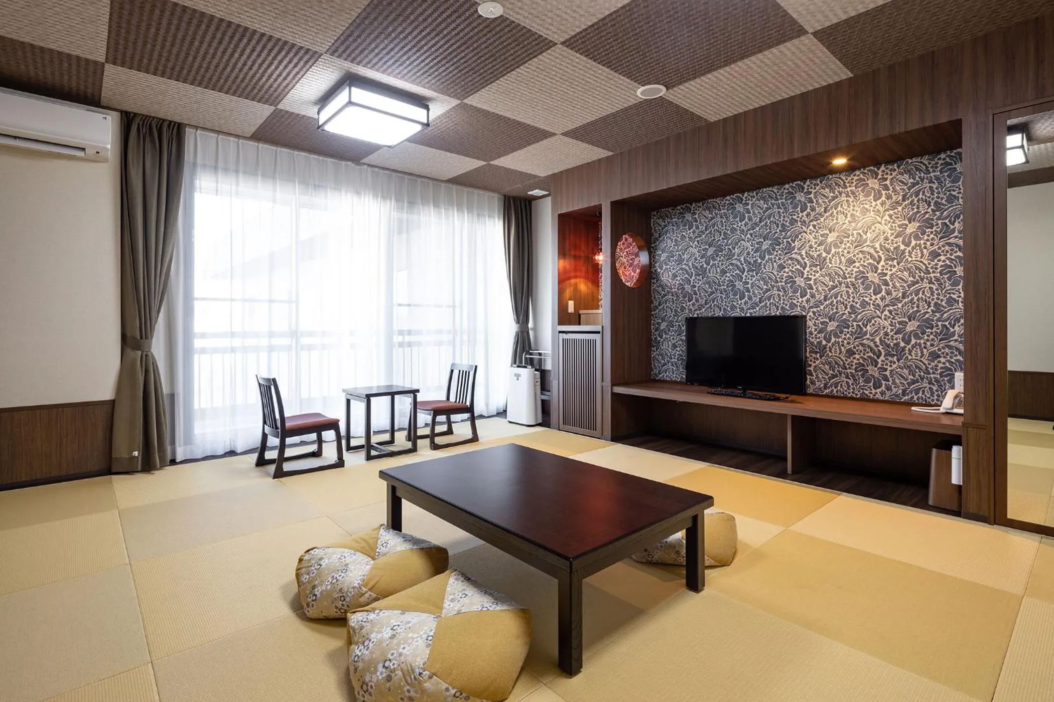 Photo of the whole room in Ooedo Onsen Monogatari Amakusa Hotel Kameya