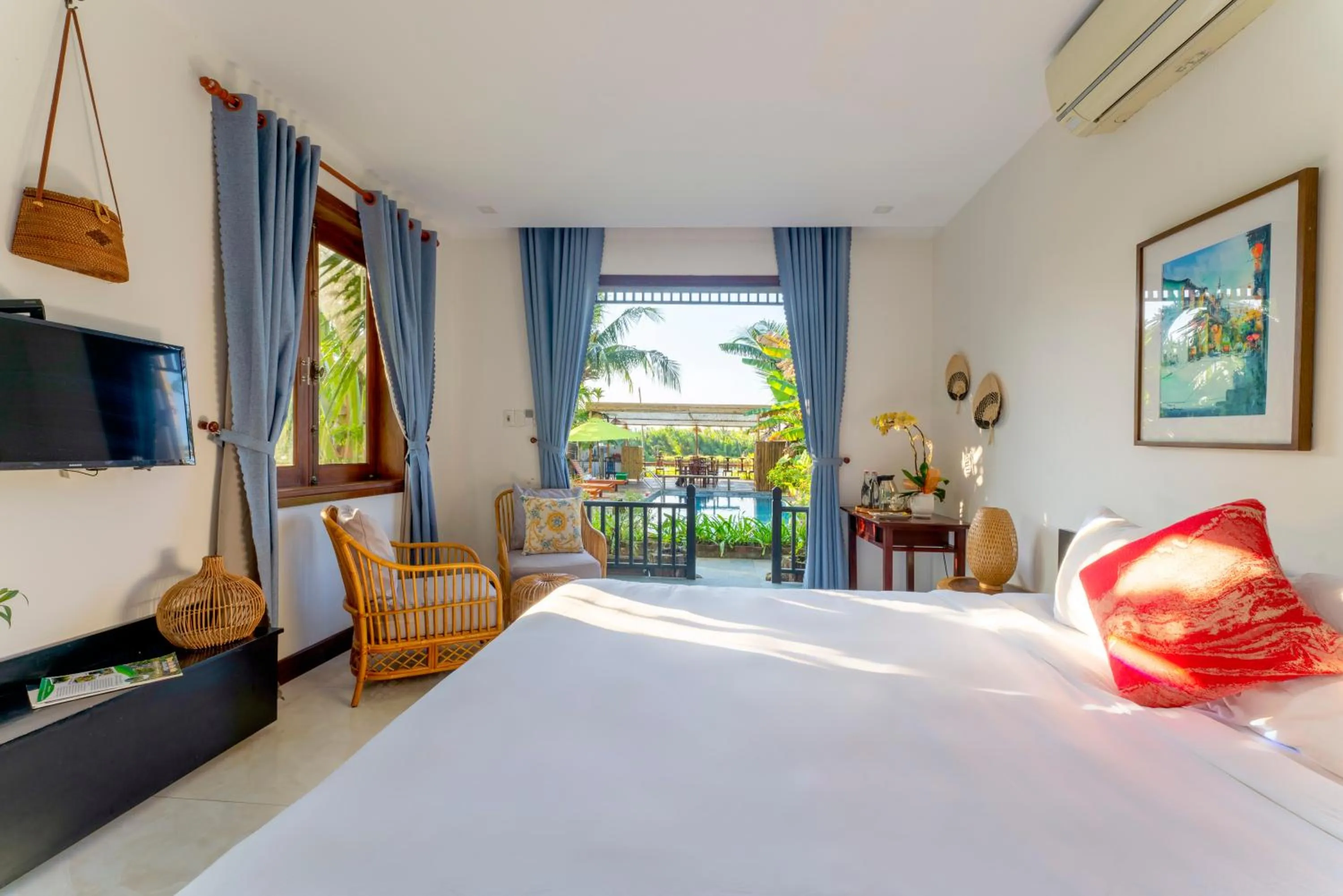 Living room, Bed in New Sunshine Homestay