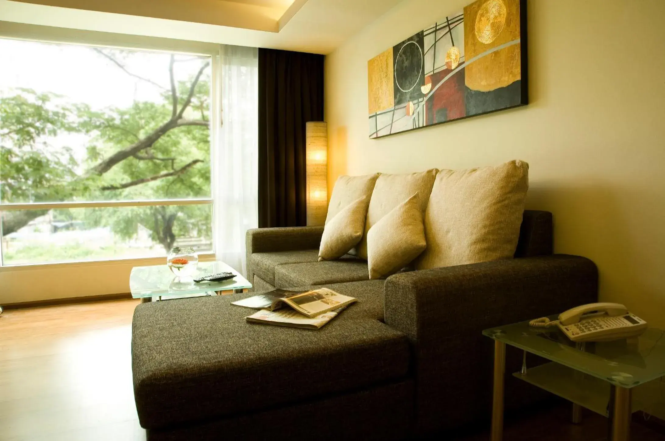 Living room, Seating Area in Golden Pearl Hotel