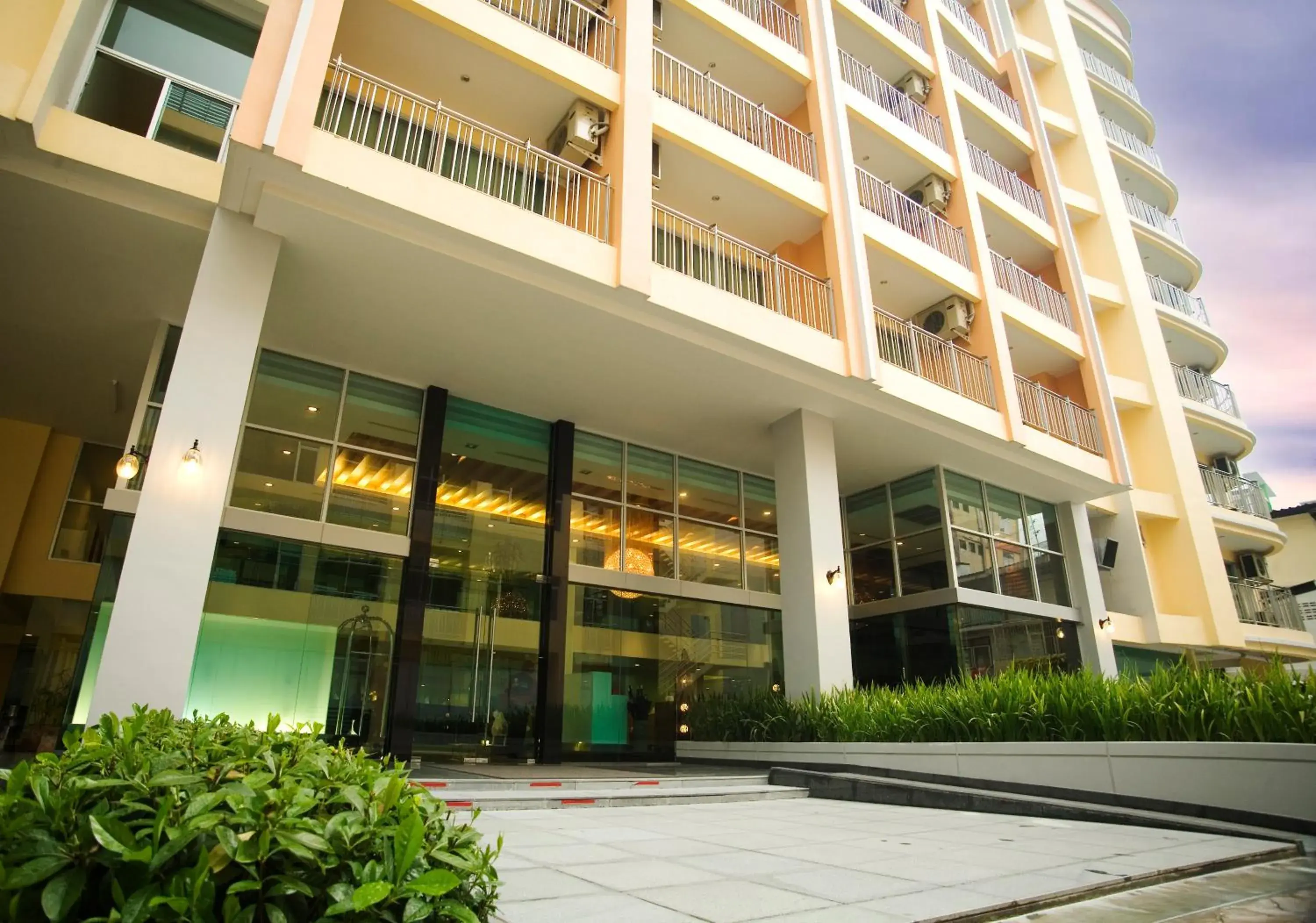 Facade/entrance, Property Building in Golden Pearl Hotel