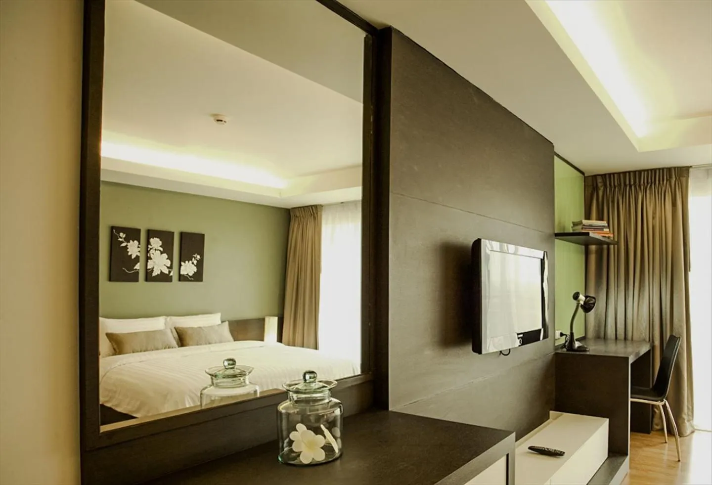Photo of the whole room, Bed in Olive Hotel & Residence Bangkok Sukhumvit 101 near True Digital Park