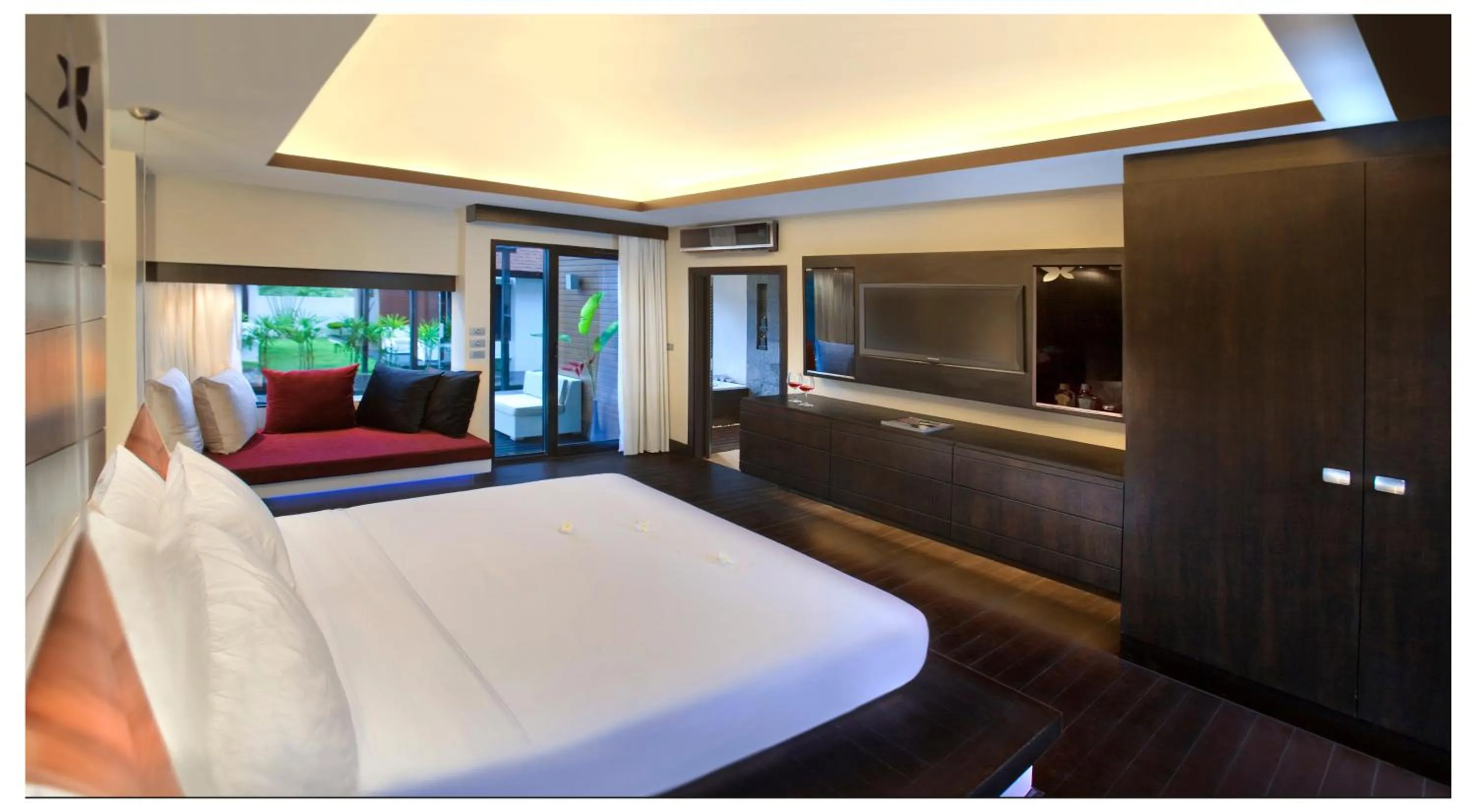 Photo of the whole room, Bed in Aava Resort and Spa
