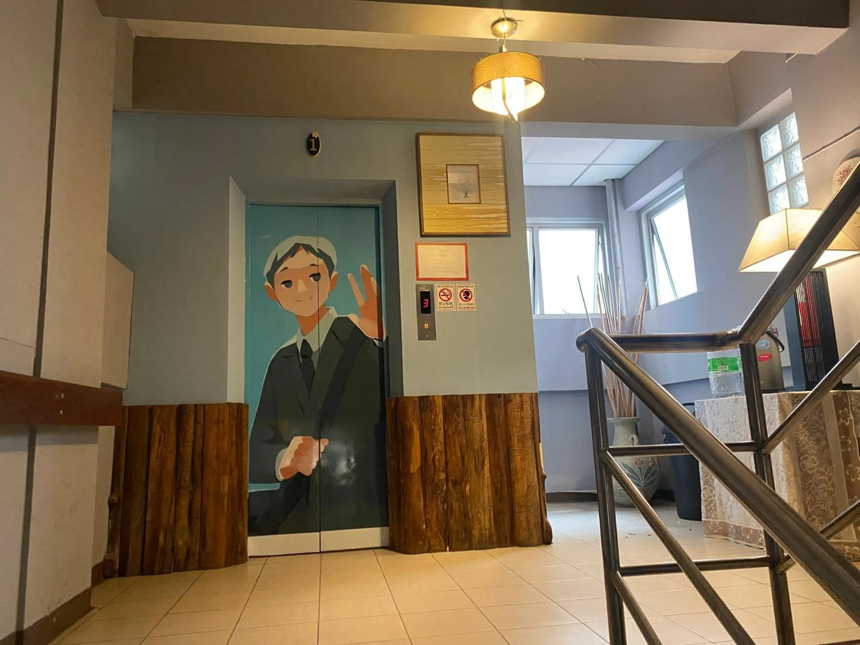 elevator in Plai And Herbs Suvarnabhumi Airport