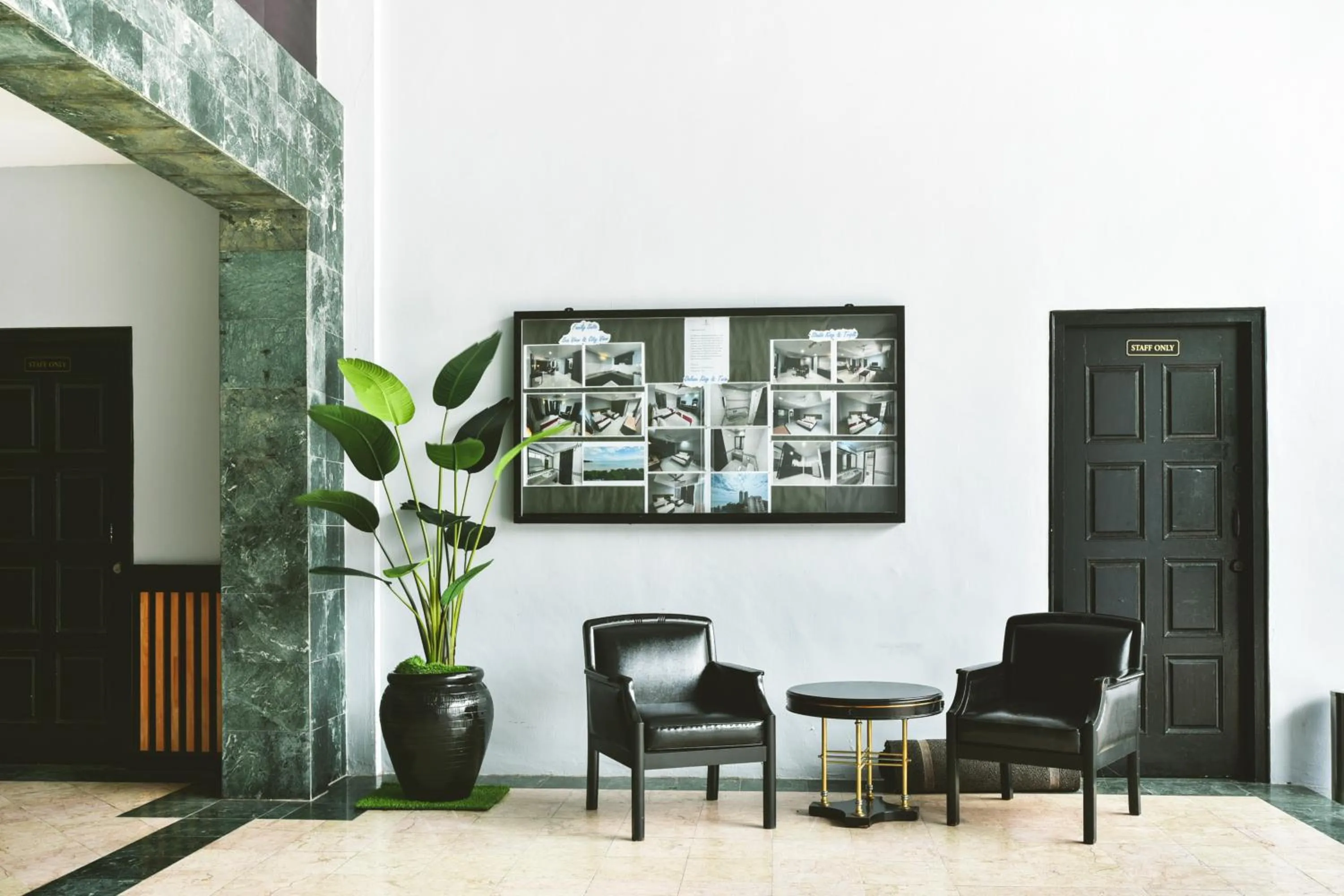 Lobby or reception in Leisure Cove Hotel and Apartments