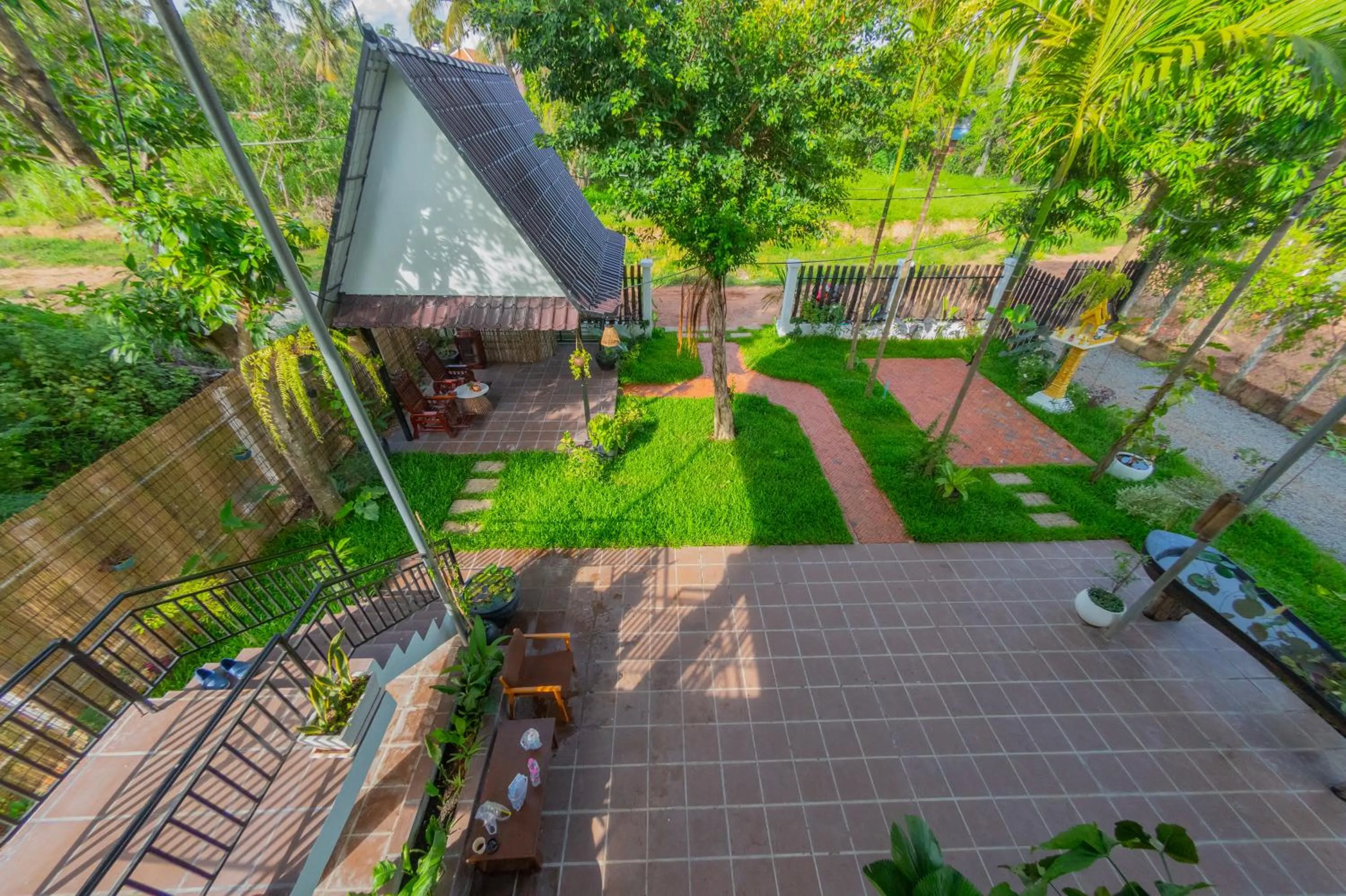 Budget Double Room in The Green Home