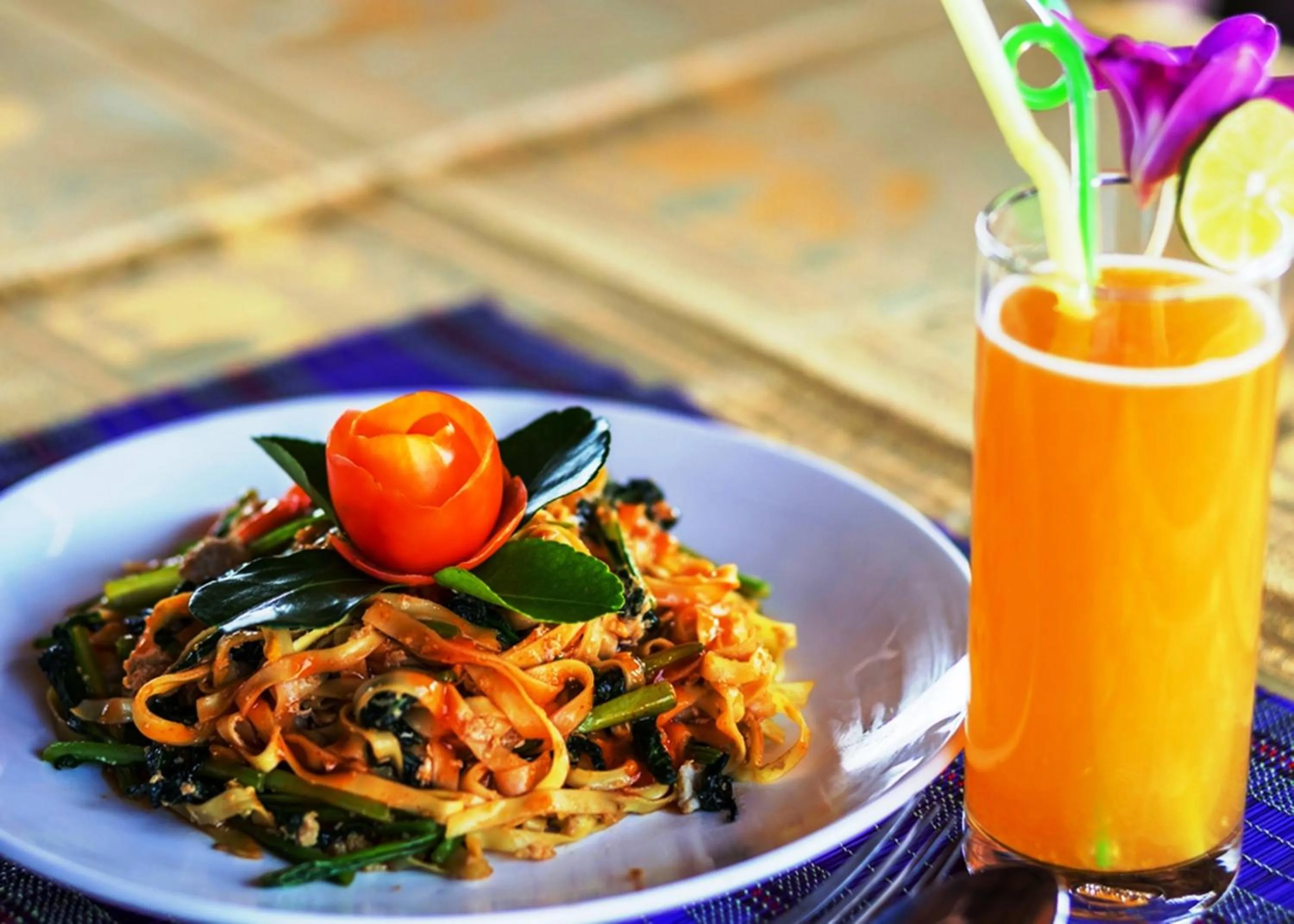 Restaurant/places to eat in Plumeria Hotel & Spa