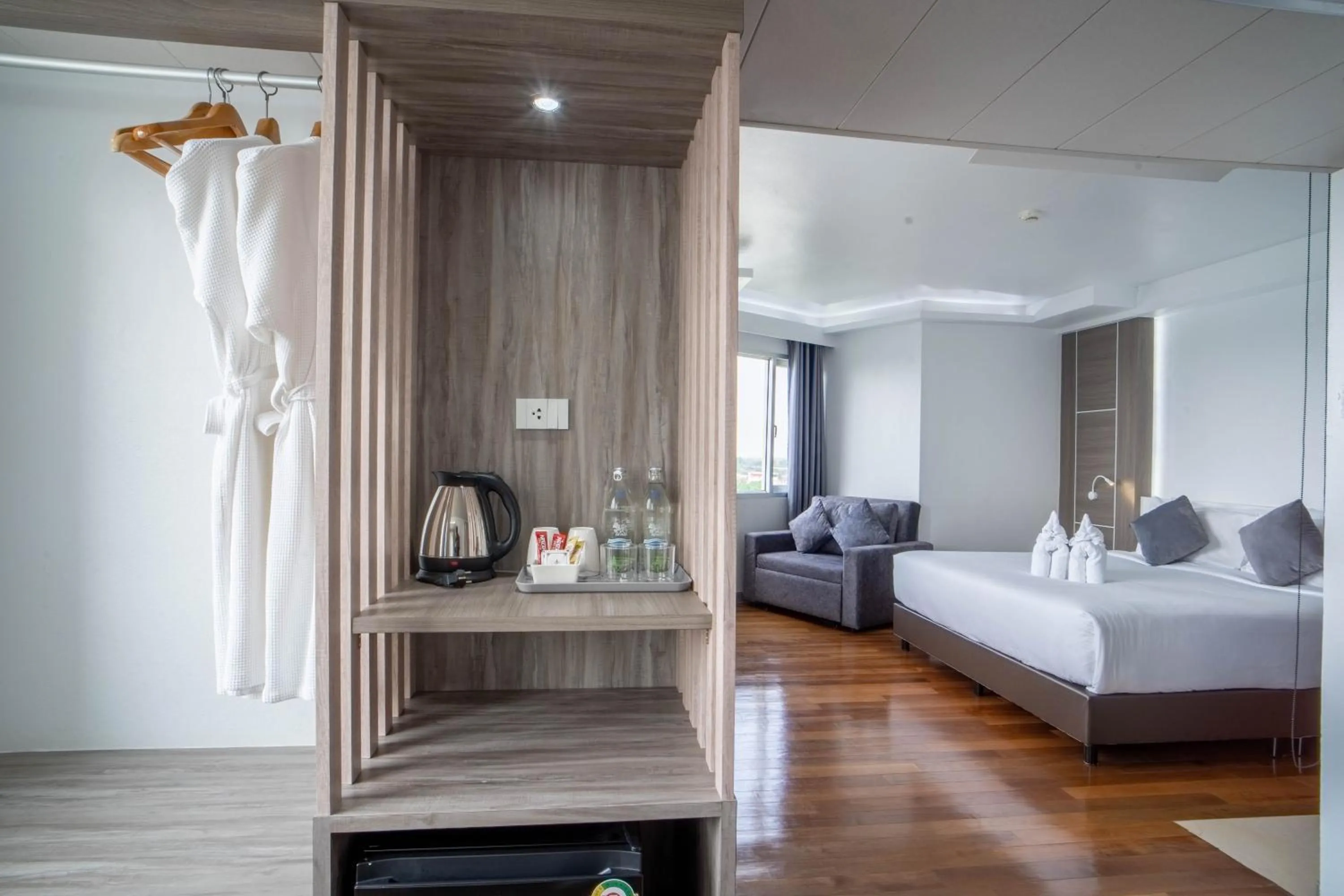 Bed in Thongtarin Hotel