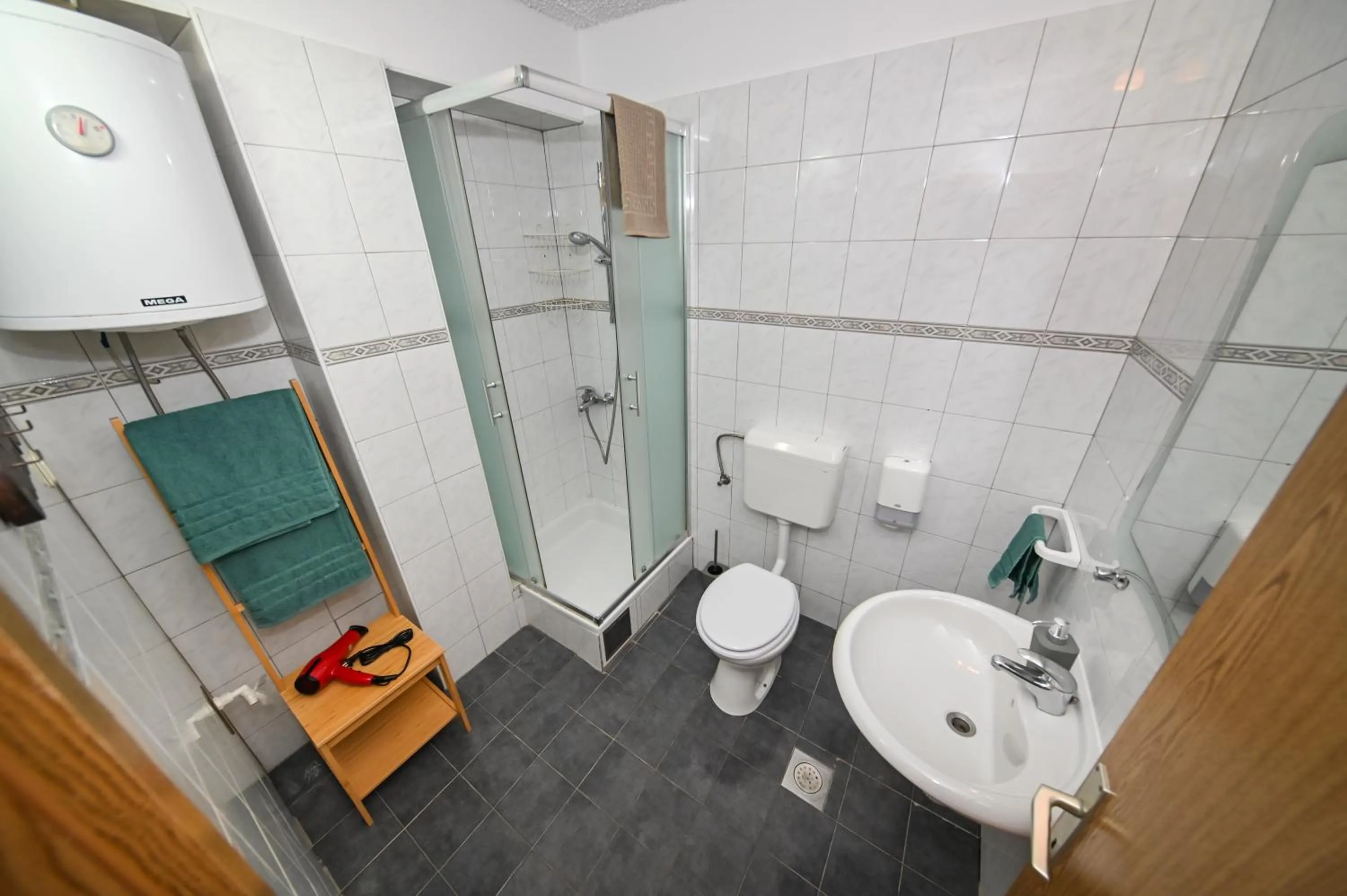 The Lazy Monkey Hostel & Apartments