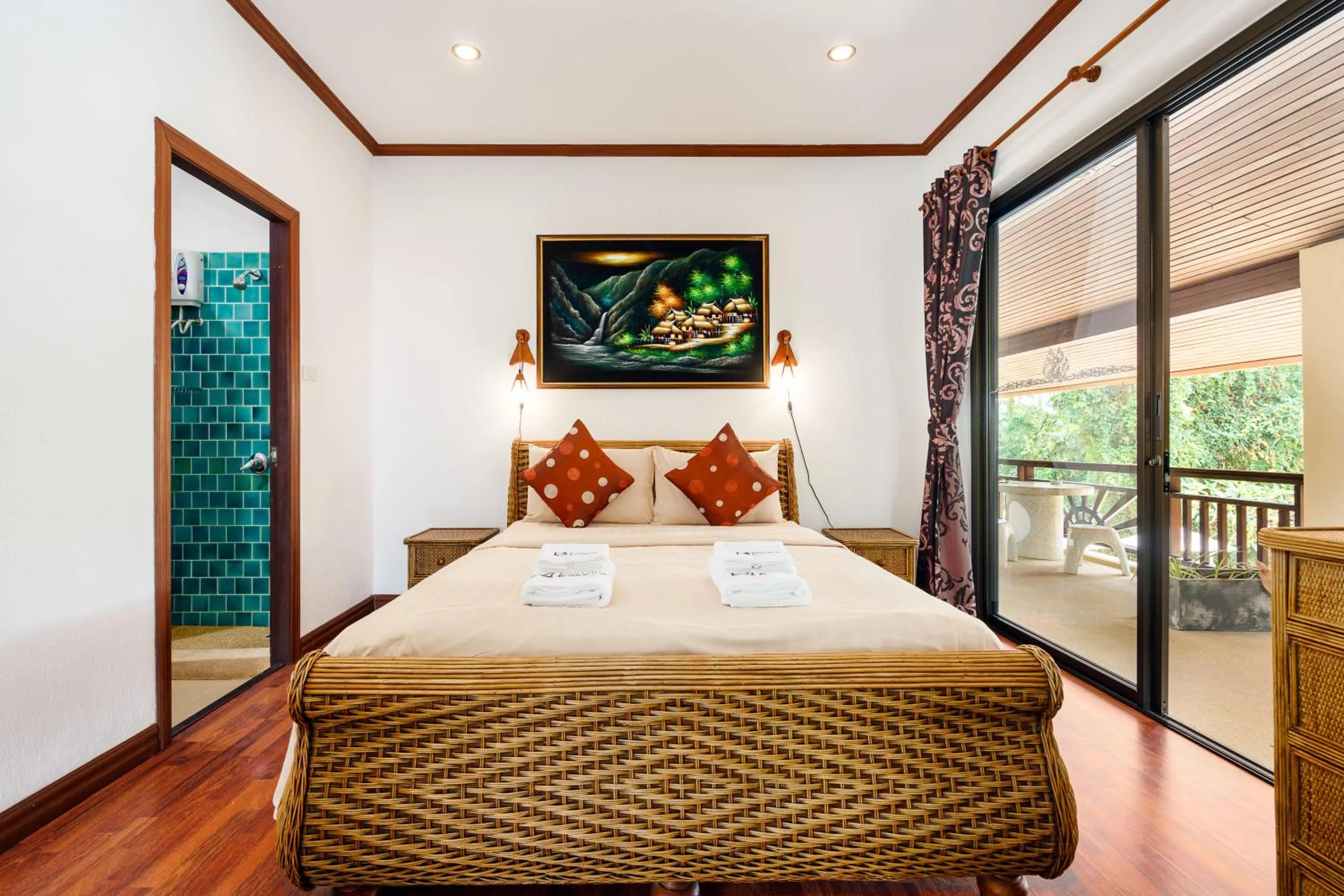 Bed in Royal Cottage Residence