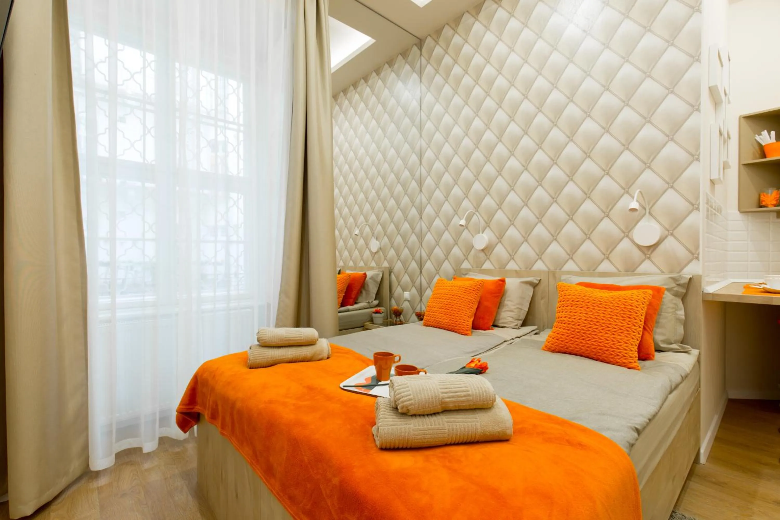 Bed in Budapest Holiday Colours