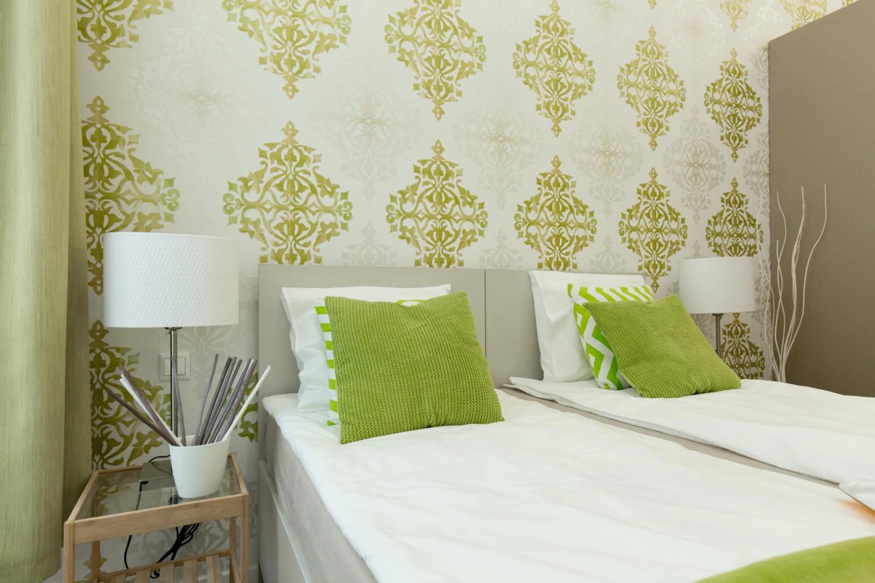 Bed in Budapest Holiday Colours