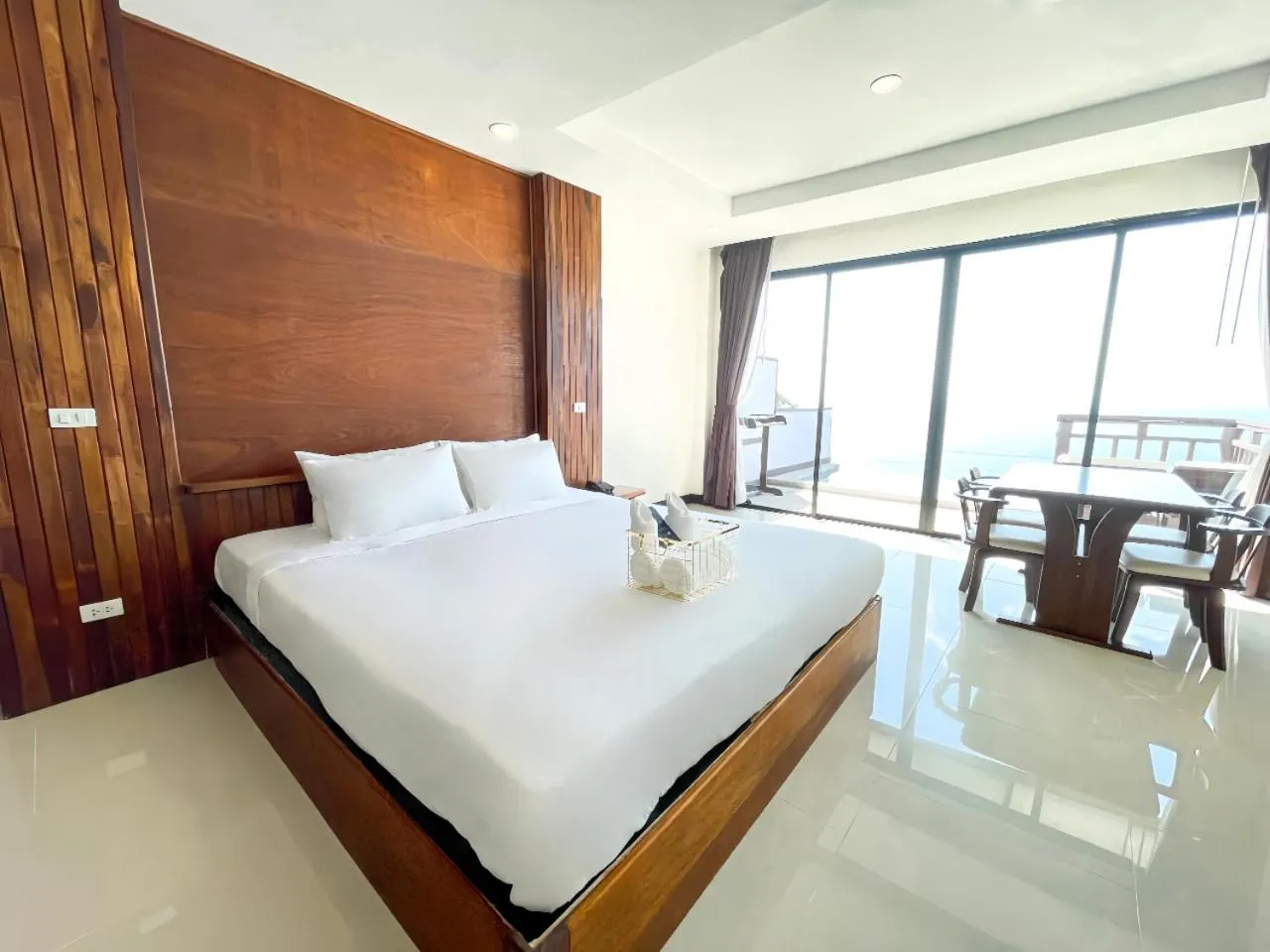 Bed in Dusit Buncha Koh Tao by Riya Group