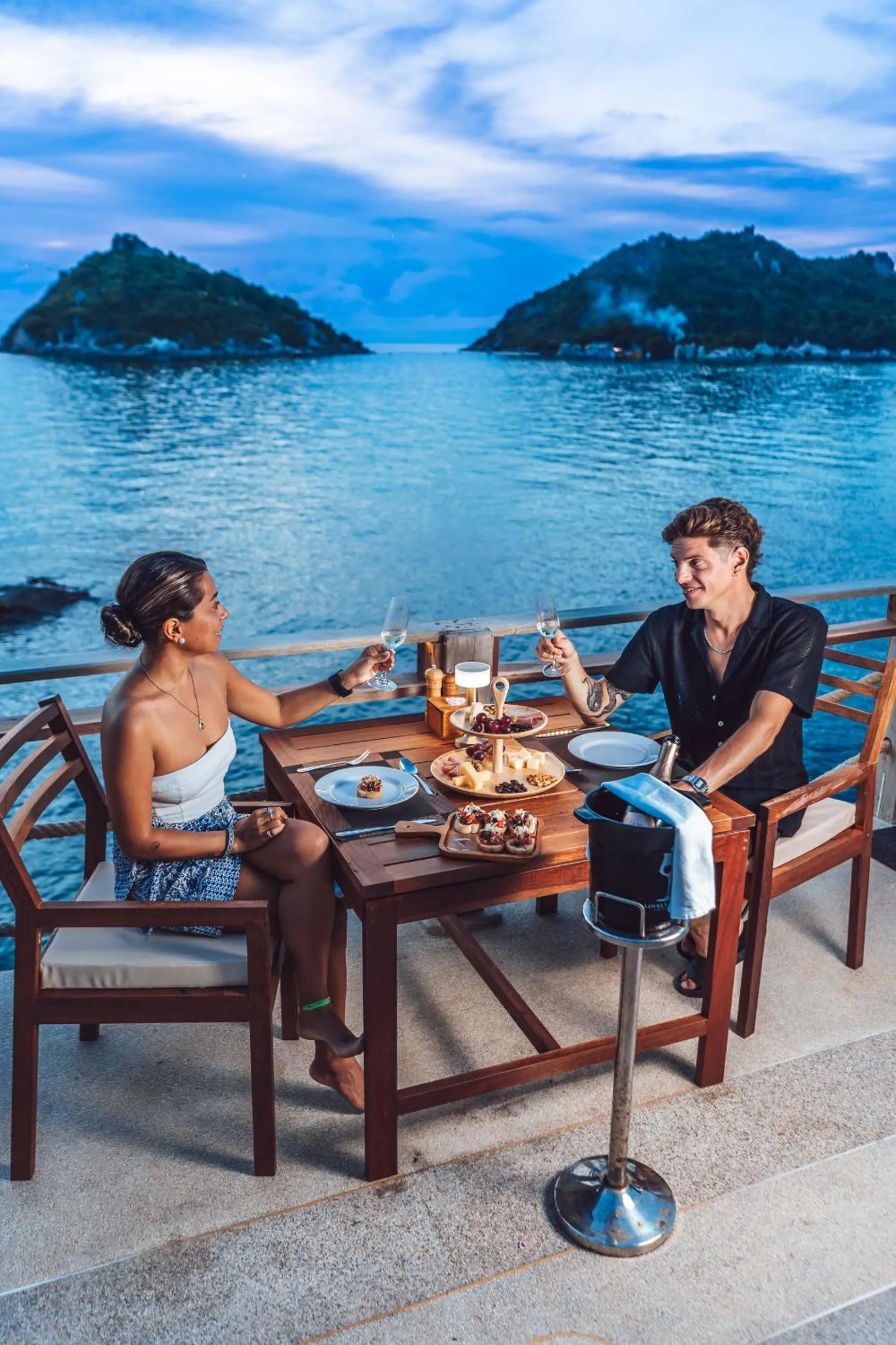 Restaurant/places to eat in Dusit Buncha Koh Tao by Riya Group